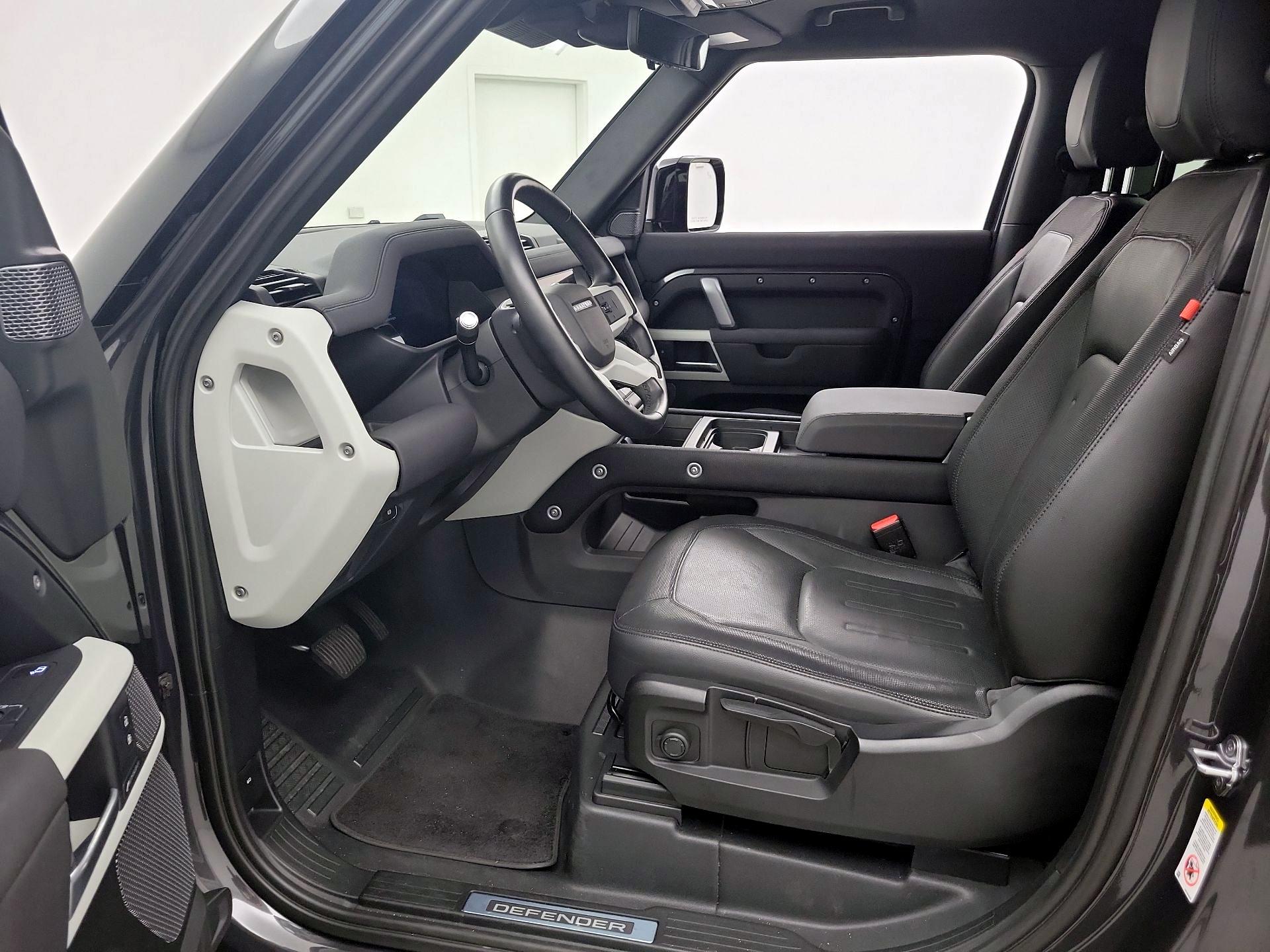 Thumbnail: 2021 Land Rover Defender - 11