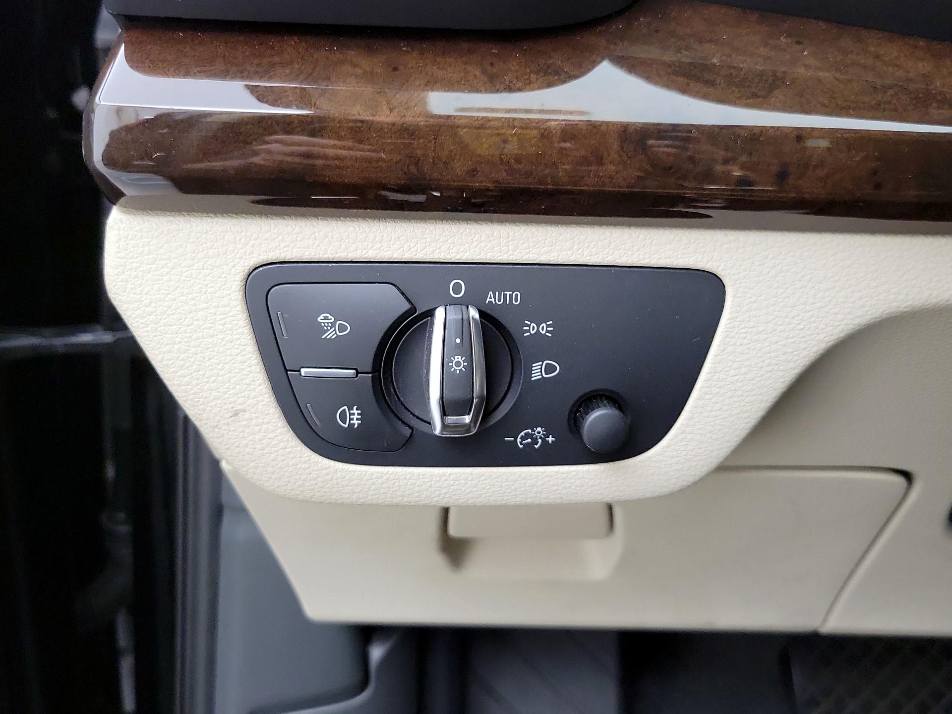Thumbnail: 2019 Audi Q5 - 13