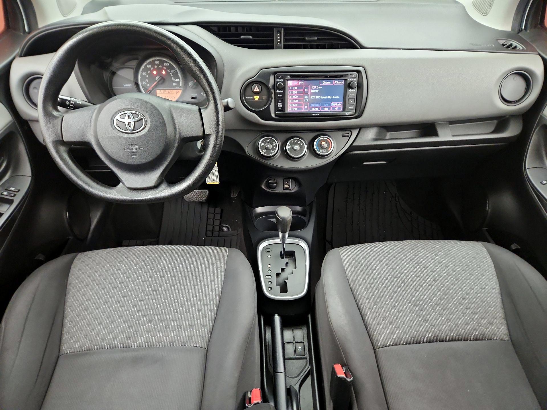 Thumbnail: 2015 Toyota Yaris - 9