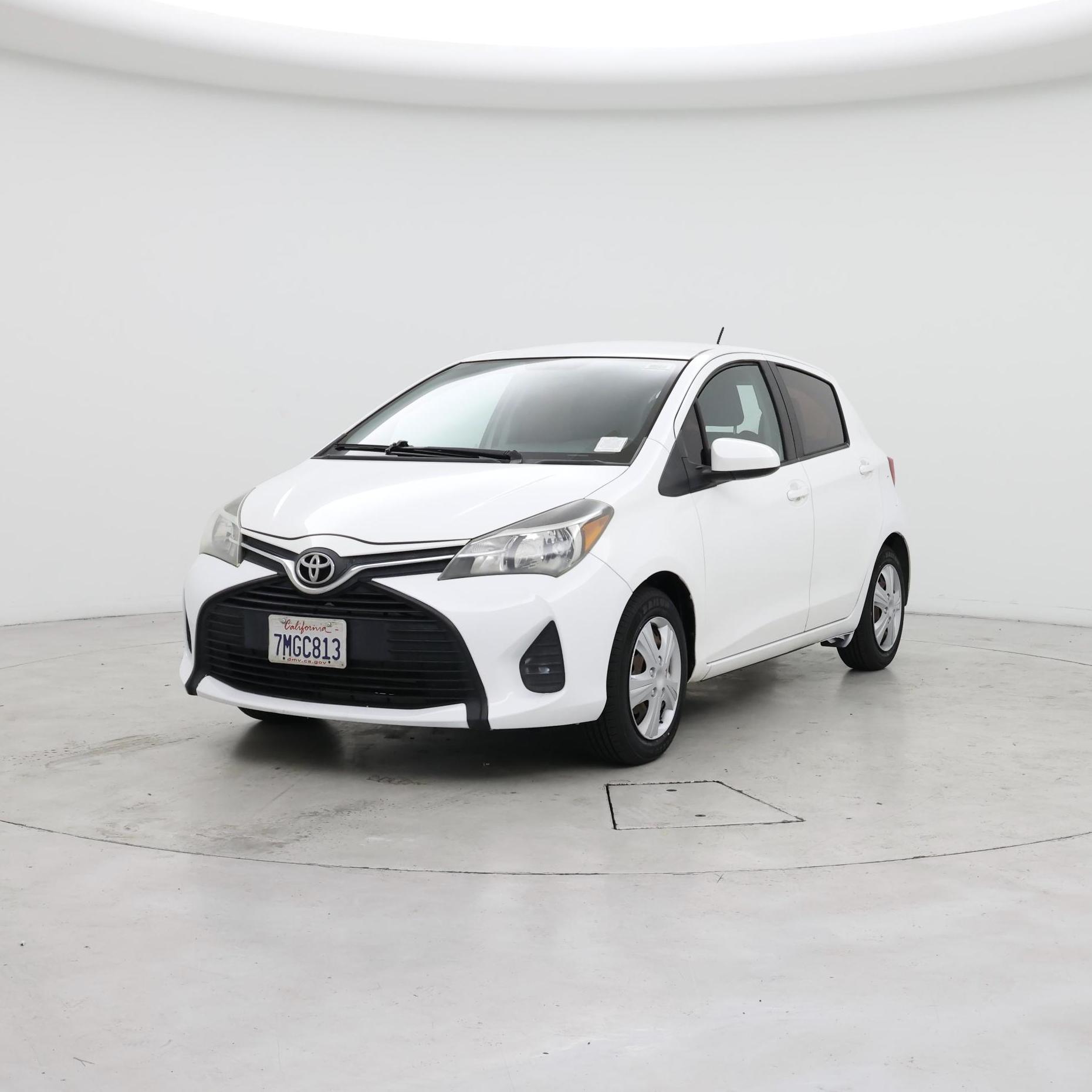 Thumbnail: 2015 Toyota Yaris - 4