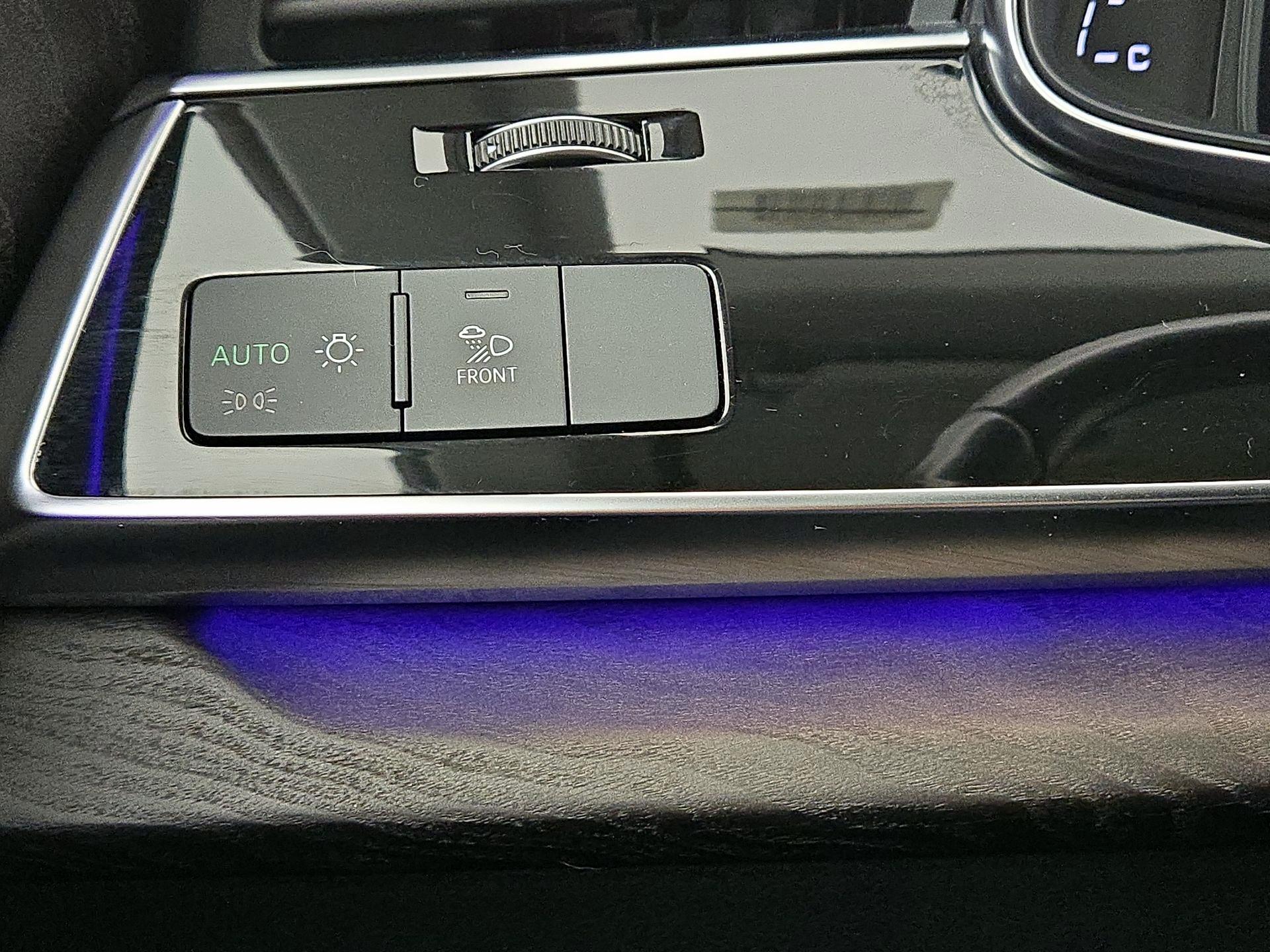 Thumbnail: 2019 Audi Q8 - 13