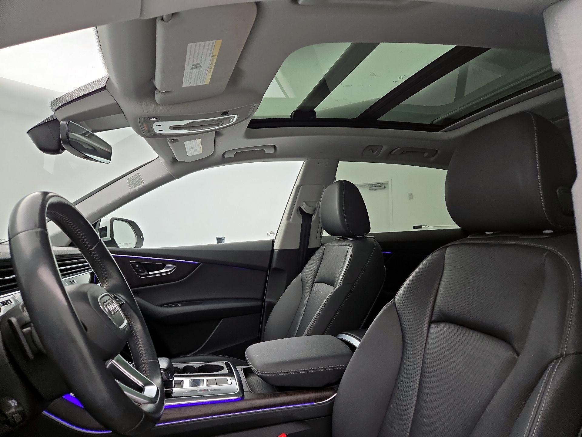 Thumbnail: 2019 Audi Q8 - 20