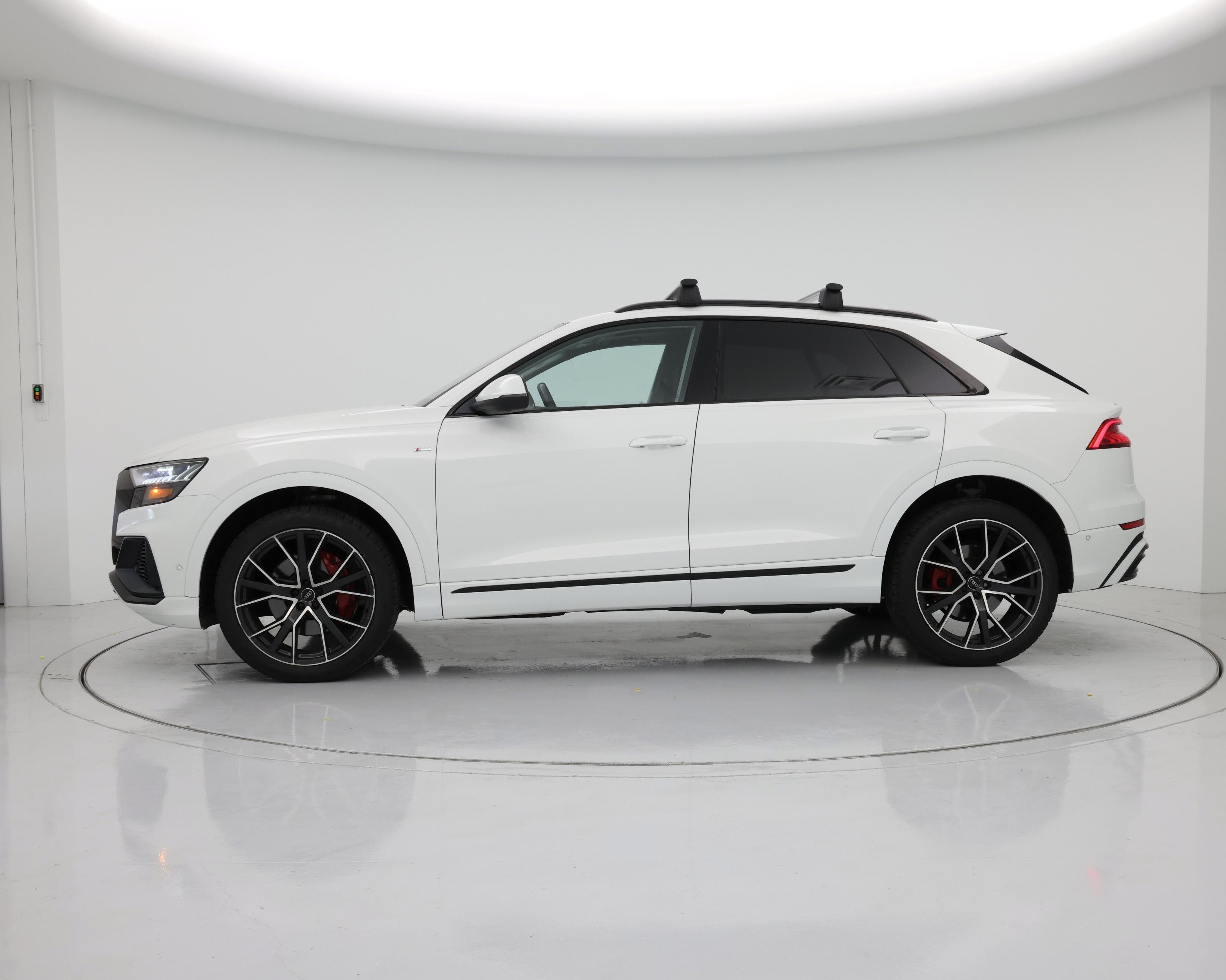 Thumbnail: 2019 Audi Q8 - 3