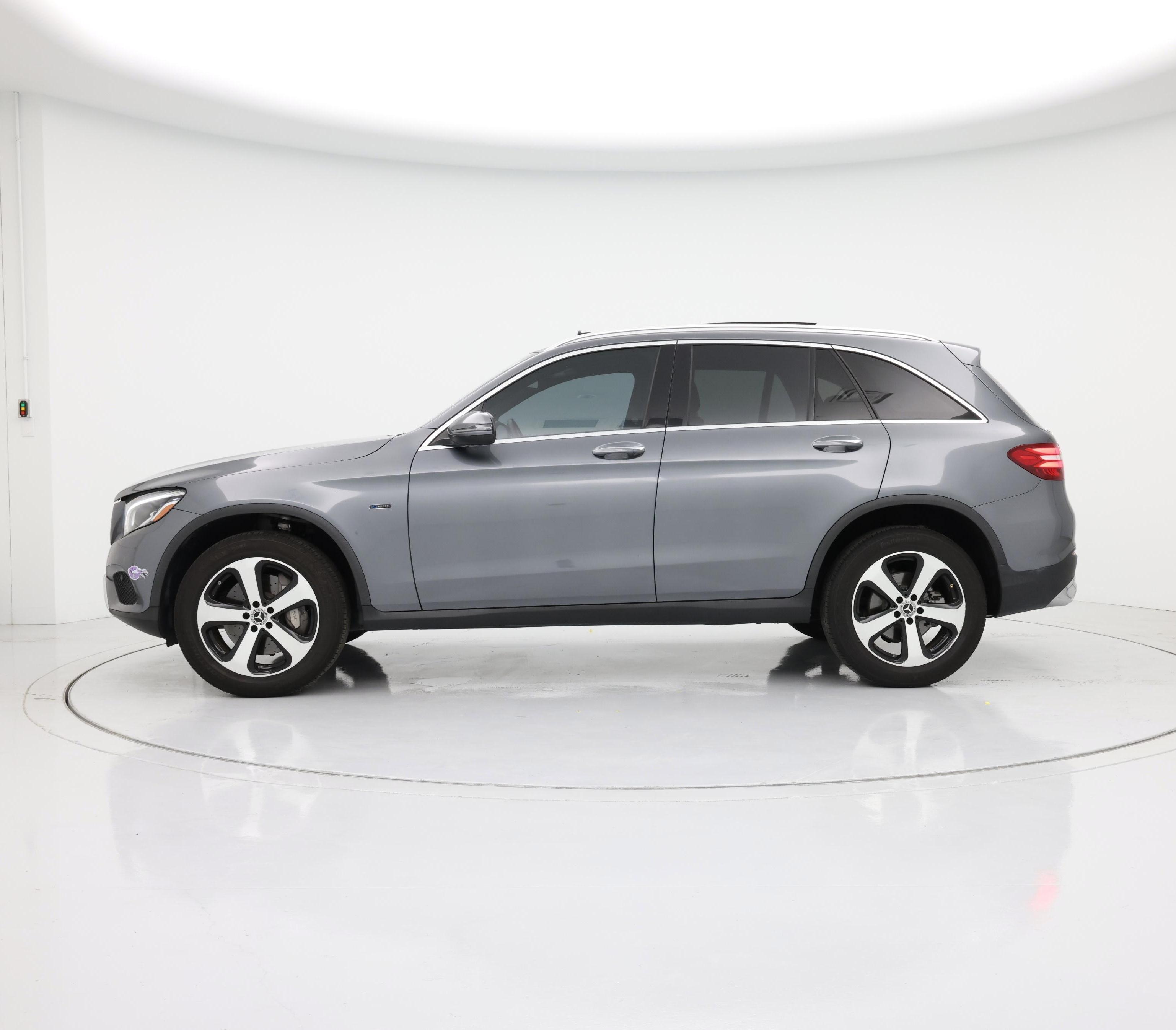 Thumbnail: 2019 Mercedes-Benz GLC - 3