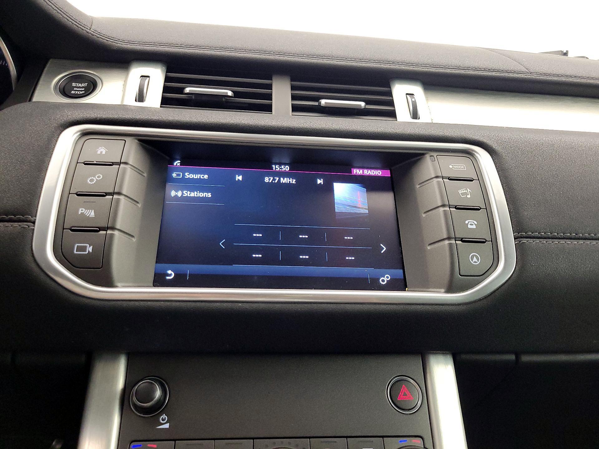 Thumbnail: 2017 Land Rover Range Rover Evoque - 16