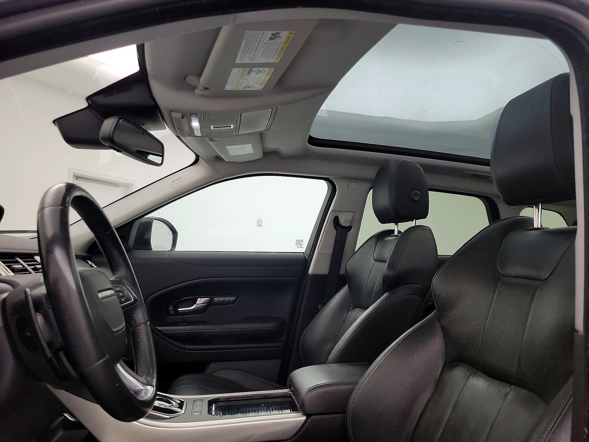 Thumbnail: 2017 Land Rover Range Rover Evoque - 20