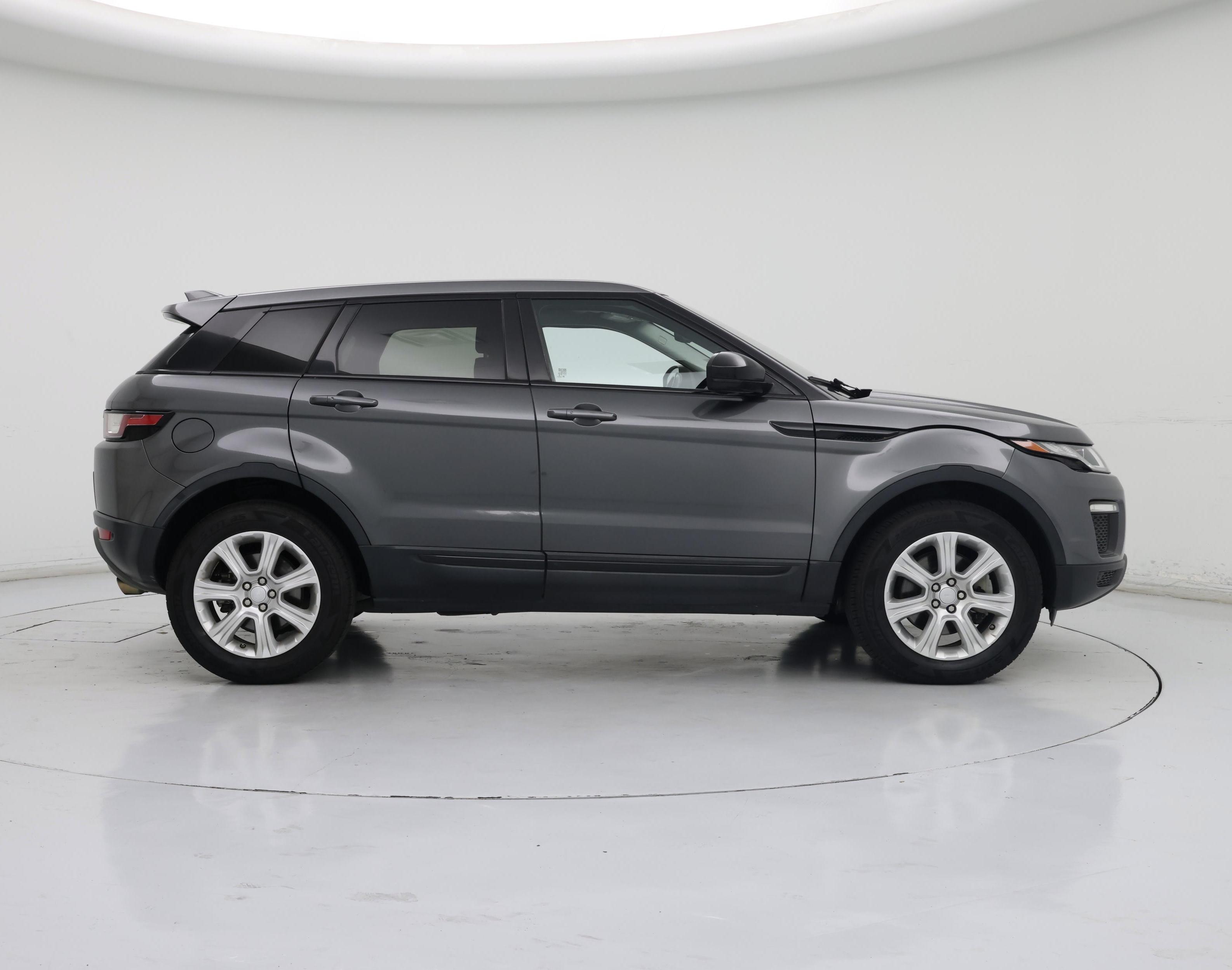 Thumbnail: 2017 Land Rover Range Rover Evoque - 7