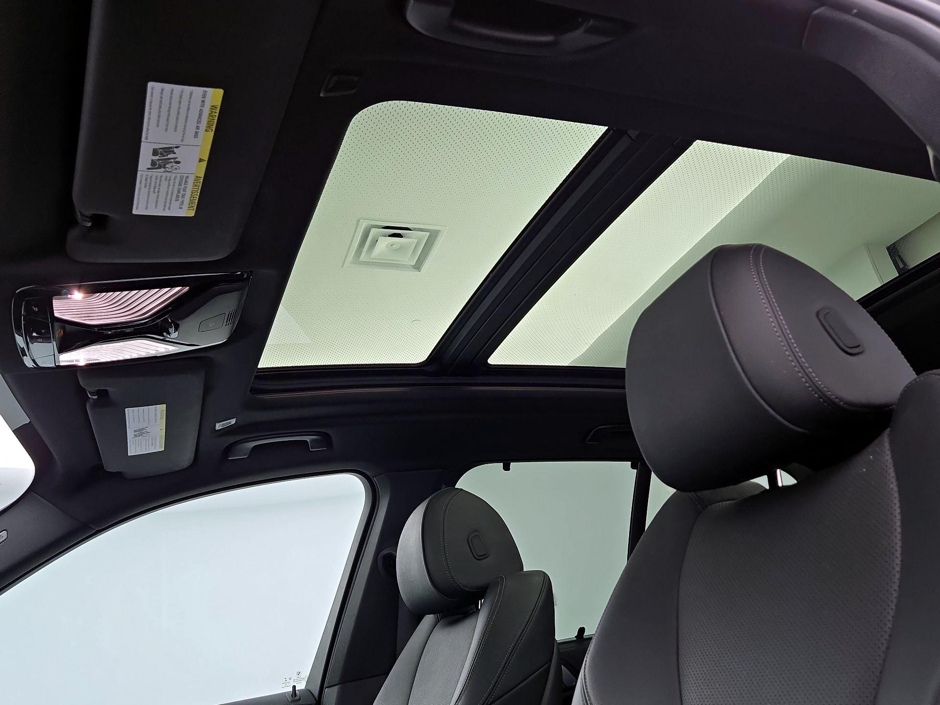 Thumbnail: 2022 BMW X5 - 20