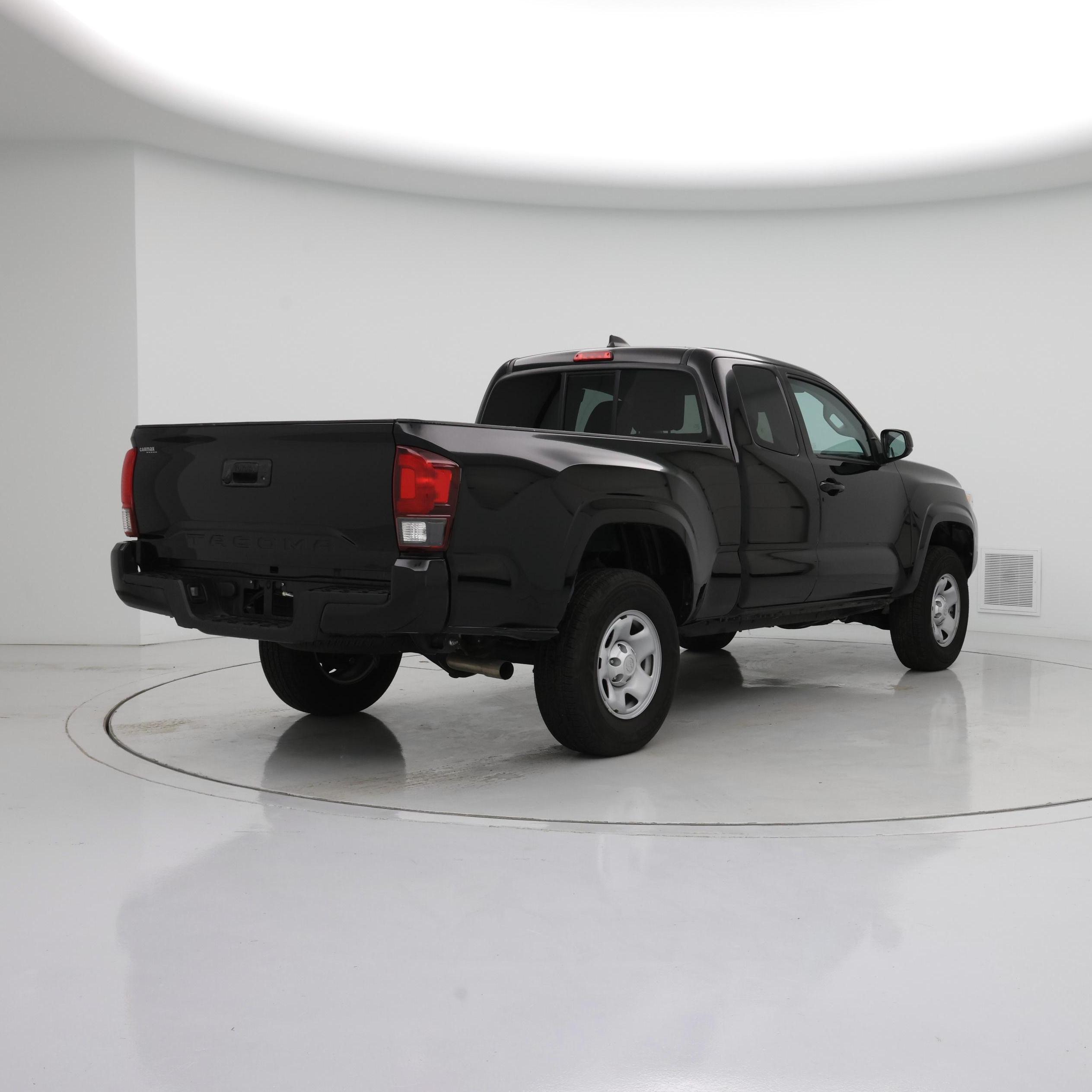 Thumbnail: 2023 Toyota Tacoma - 8