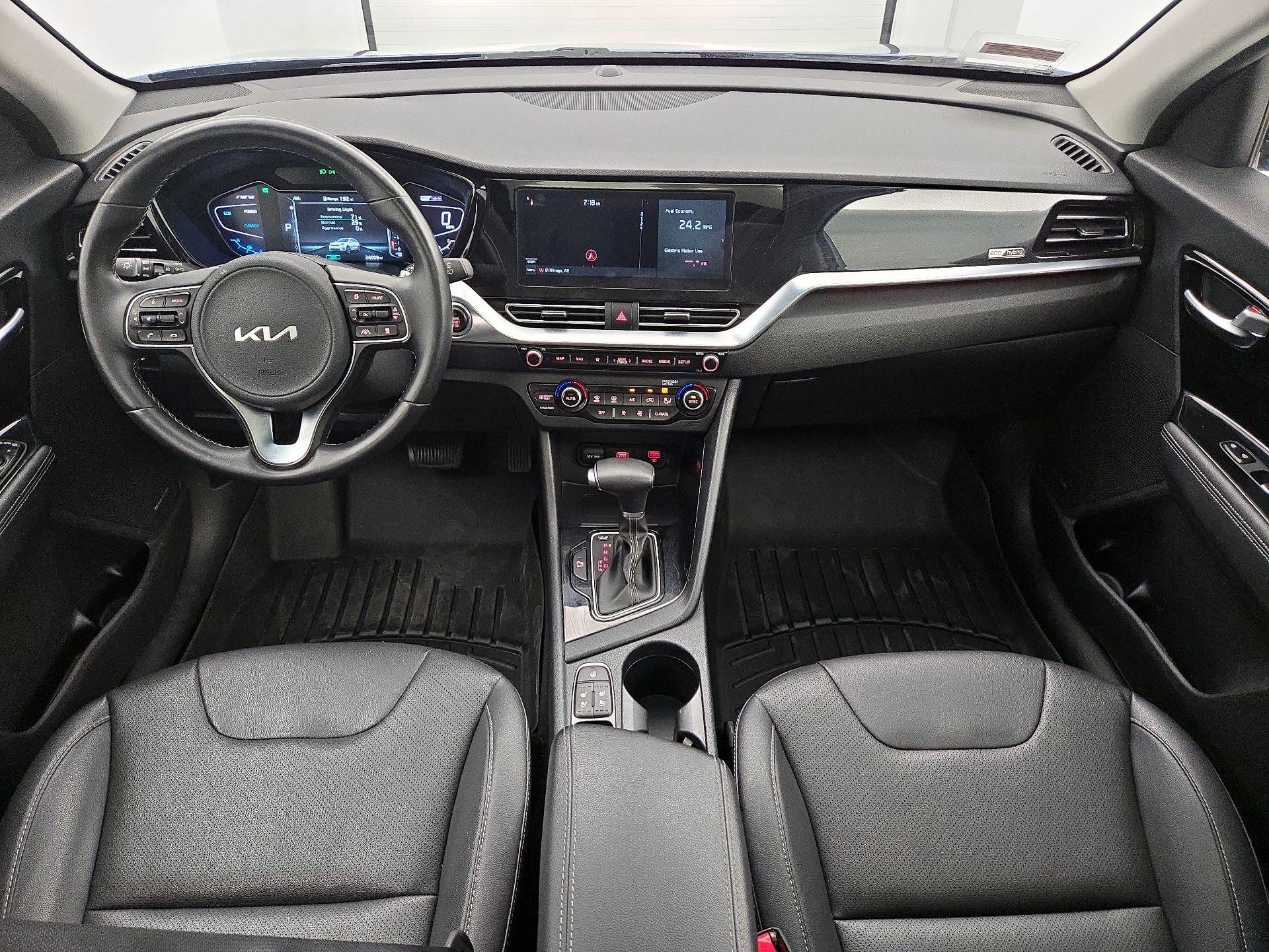 Thumbnail: 2022 Kia Niro - 9