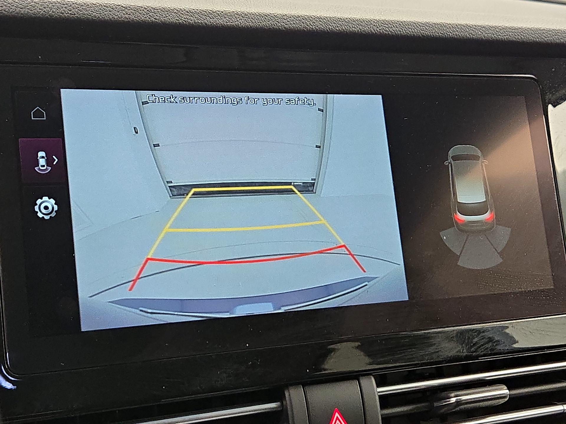 Thumbnail: 2022 Kia Niro - 15