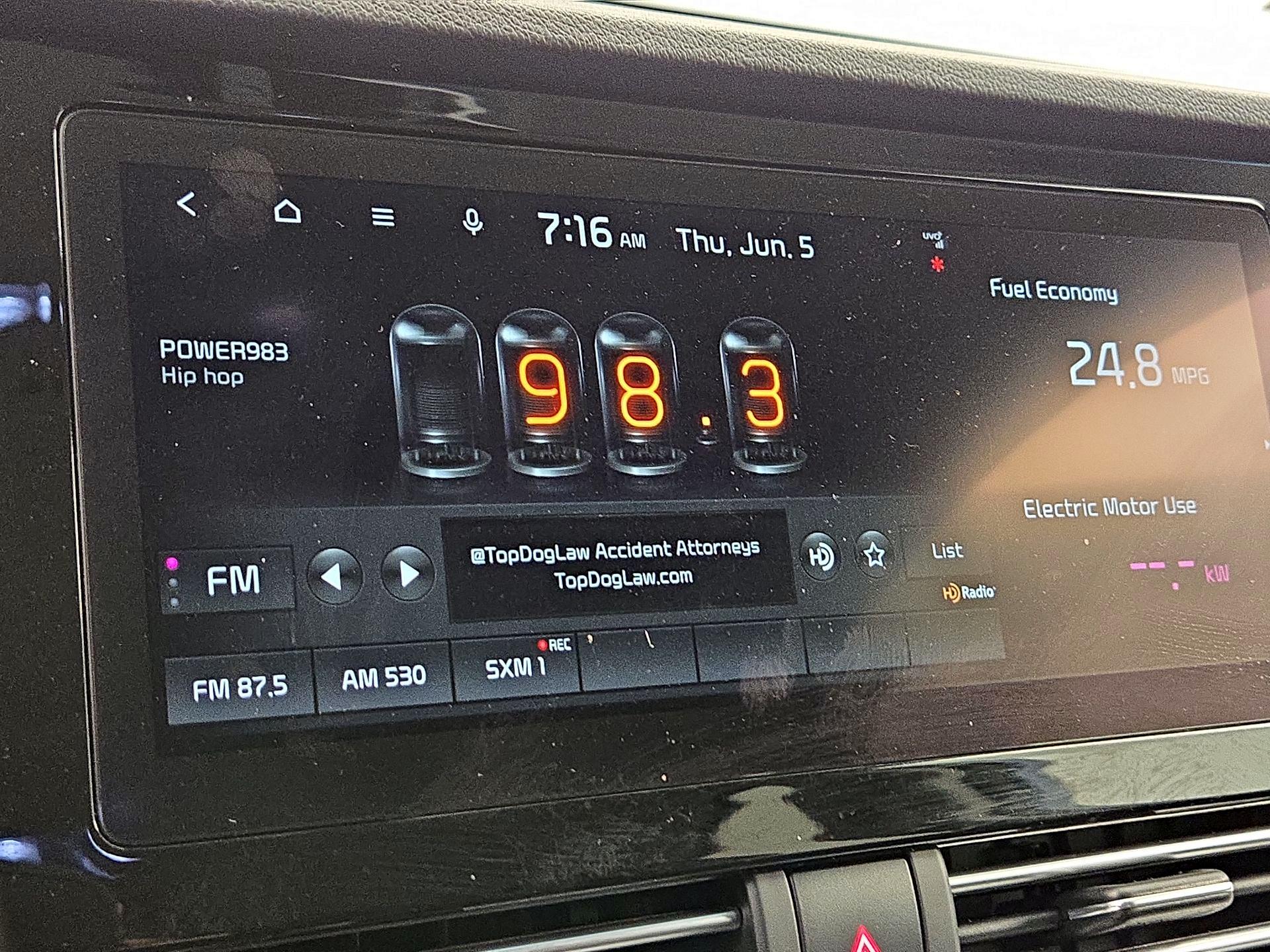 Thumbnail: 2022 Kia Niro - 16