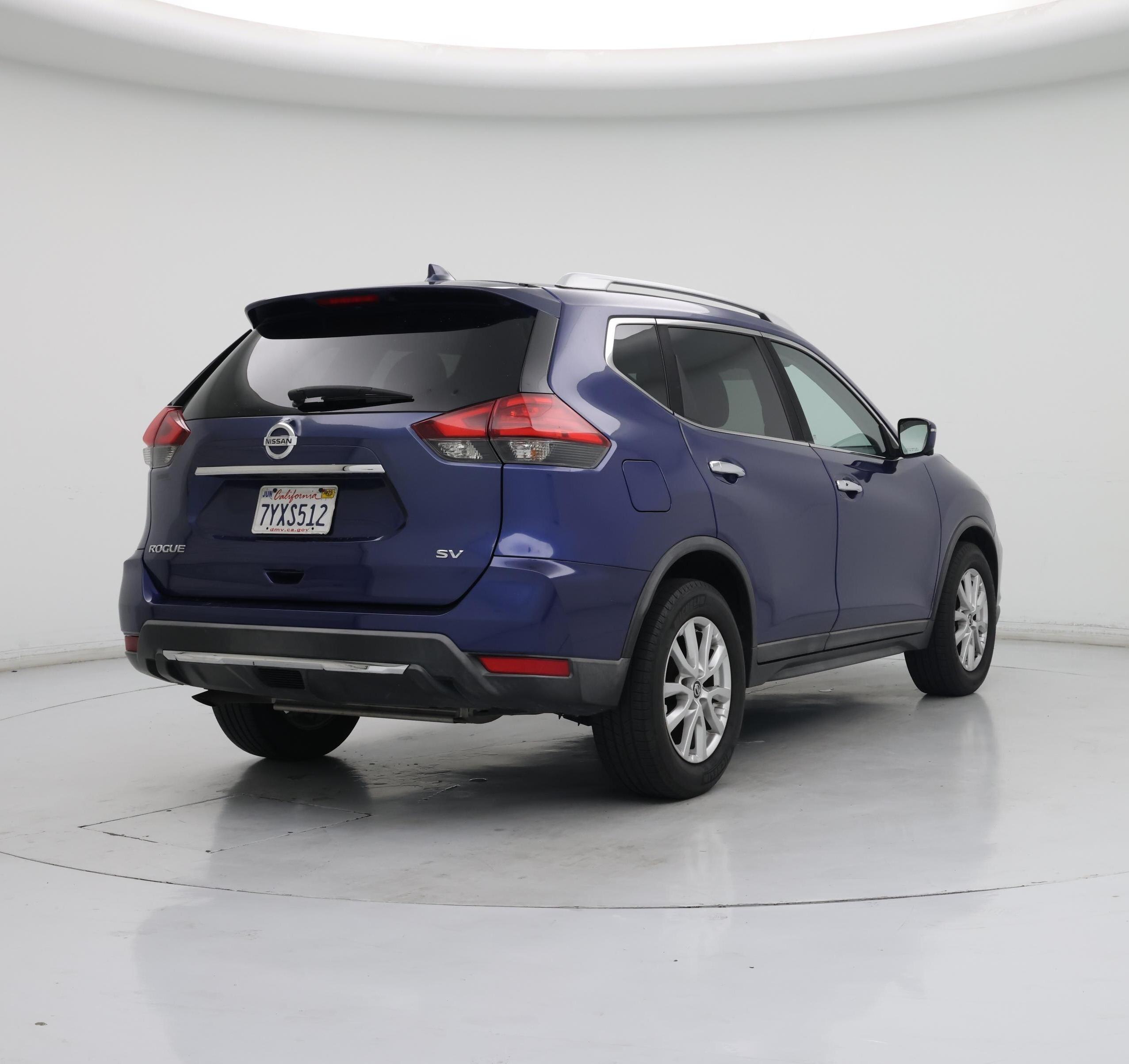 Thumbnail: 2017 Nissan Rogue - 8