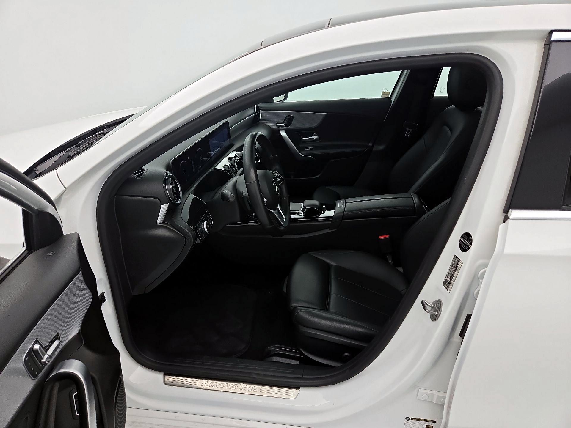Thumbnail: 2019 Mercedes-Benz A-Class - 11