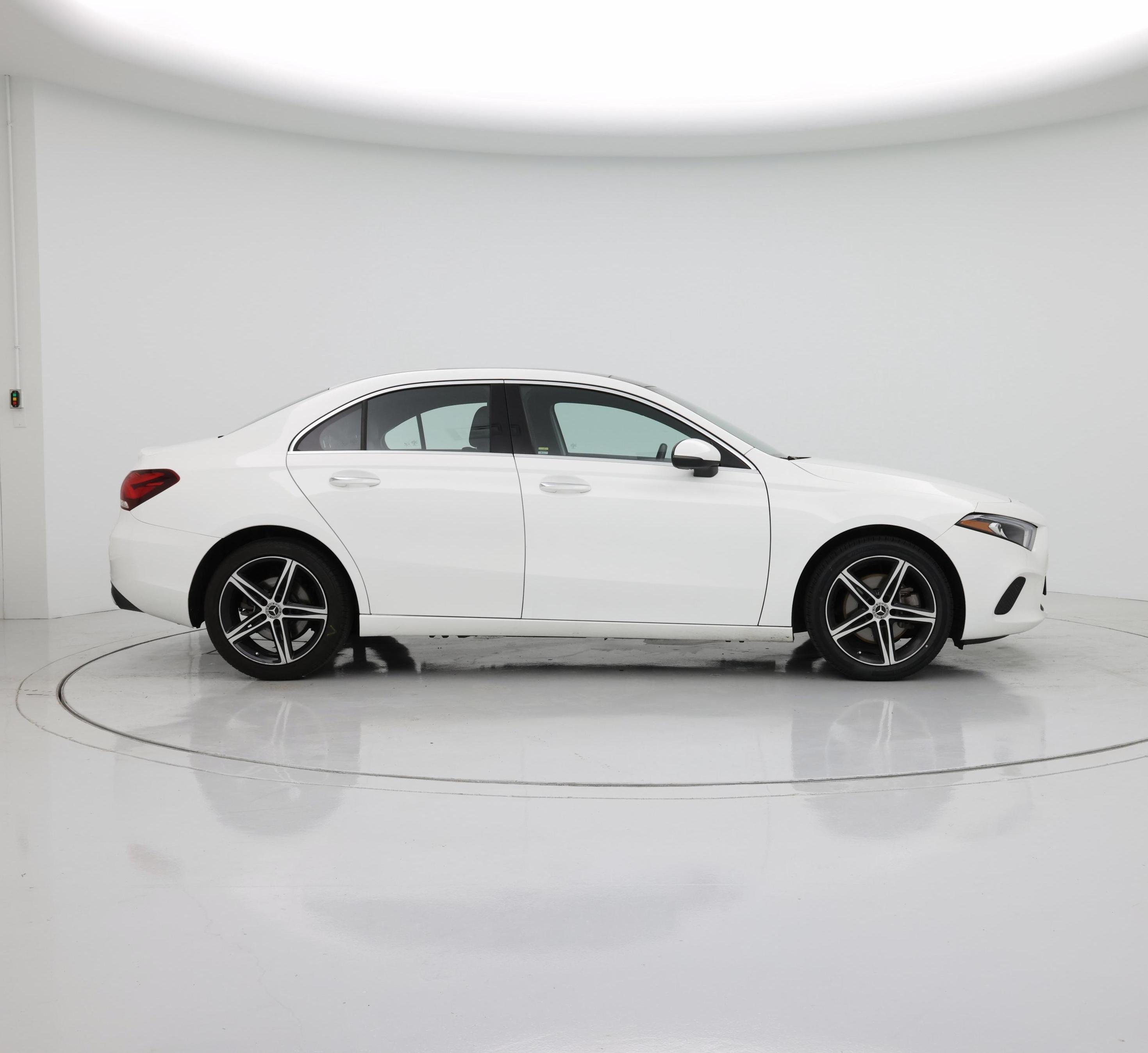 Thumbnail: 2019 Mercedes-Benz A-Class - 7