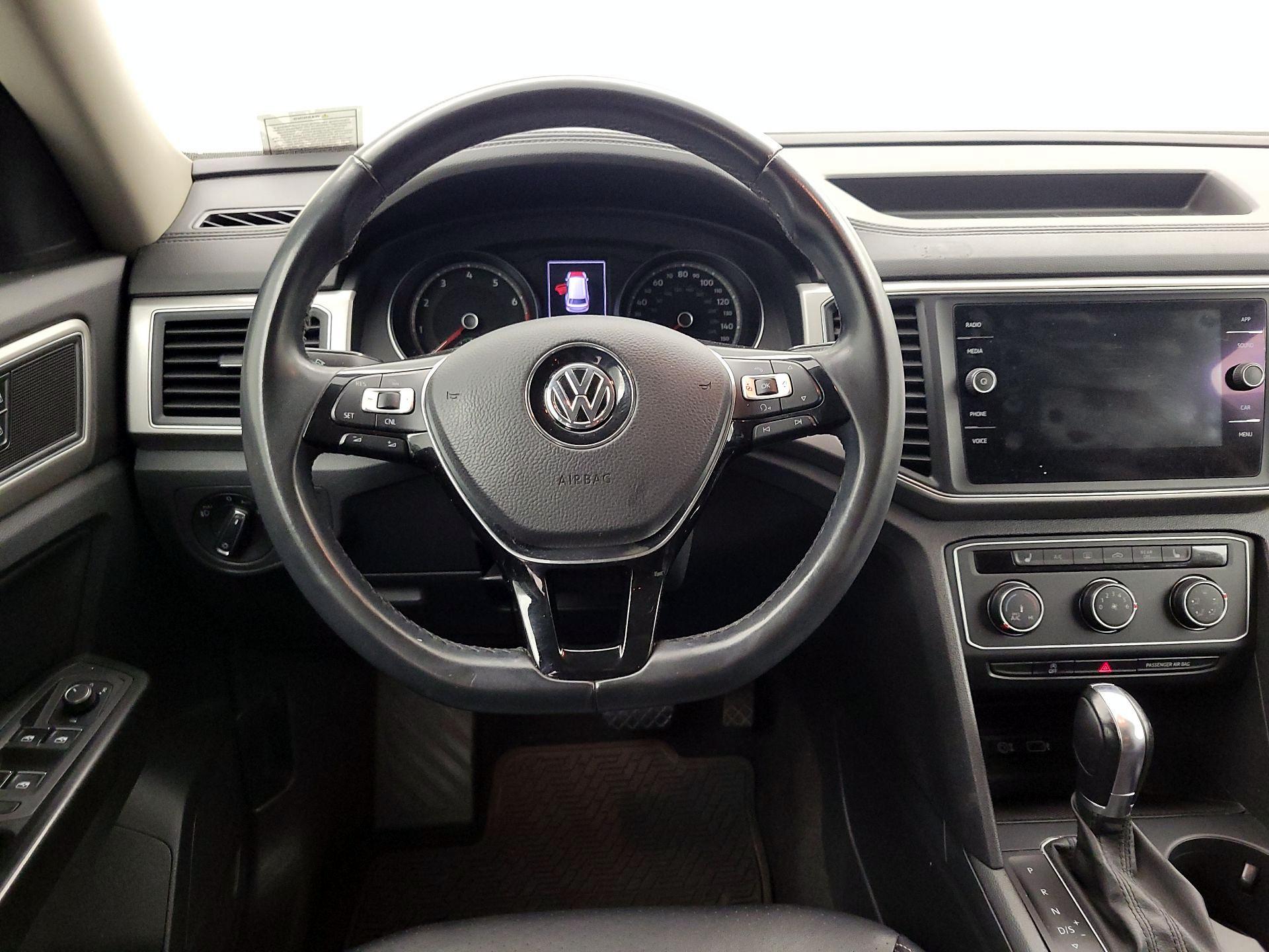 Thumbnail: 2018 Volkswagen Atlas - 10