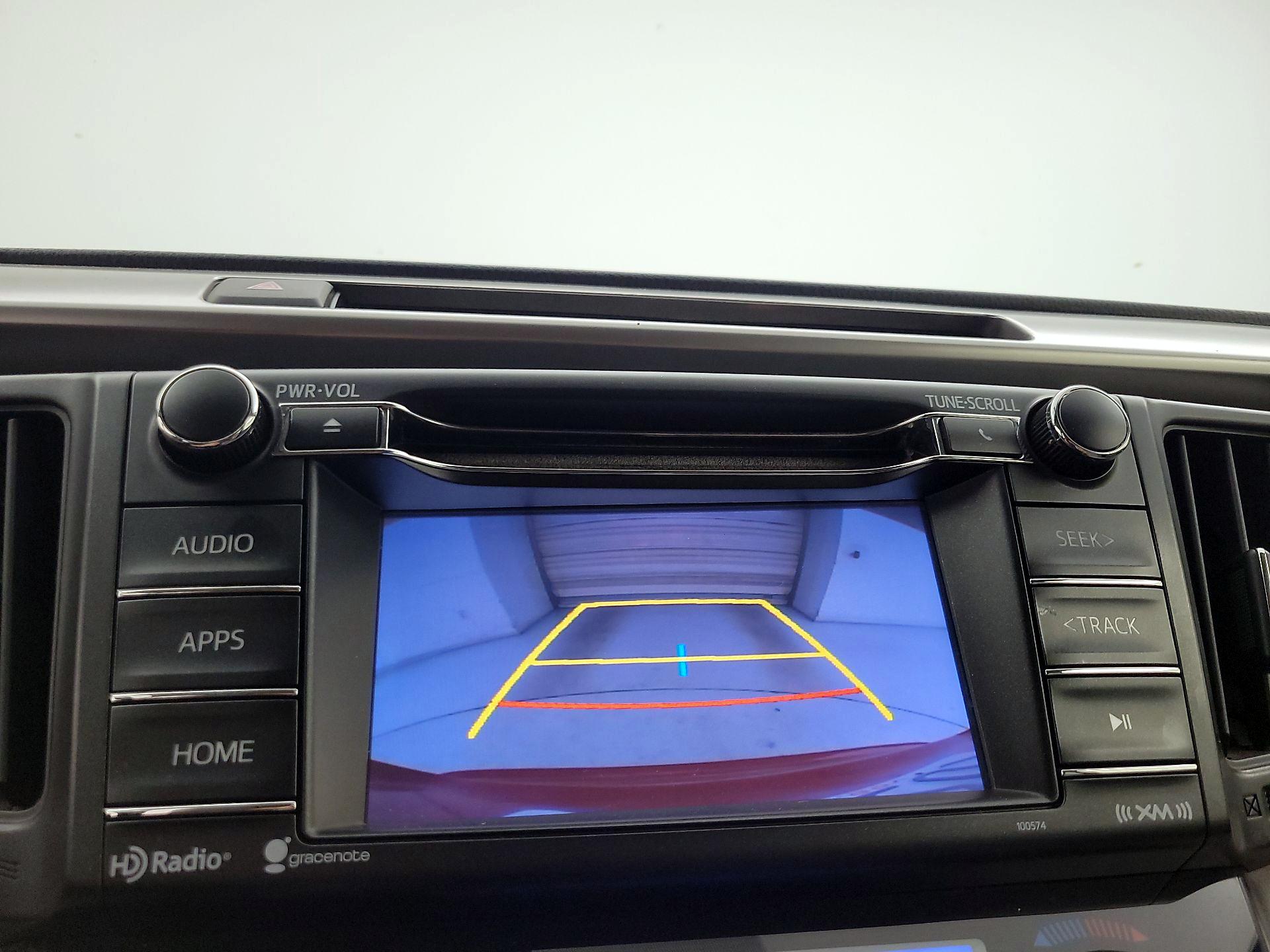 Thumbnail: 2016 Toyota RAV4 - 15