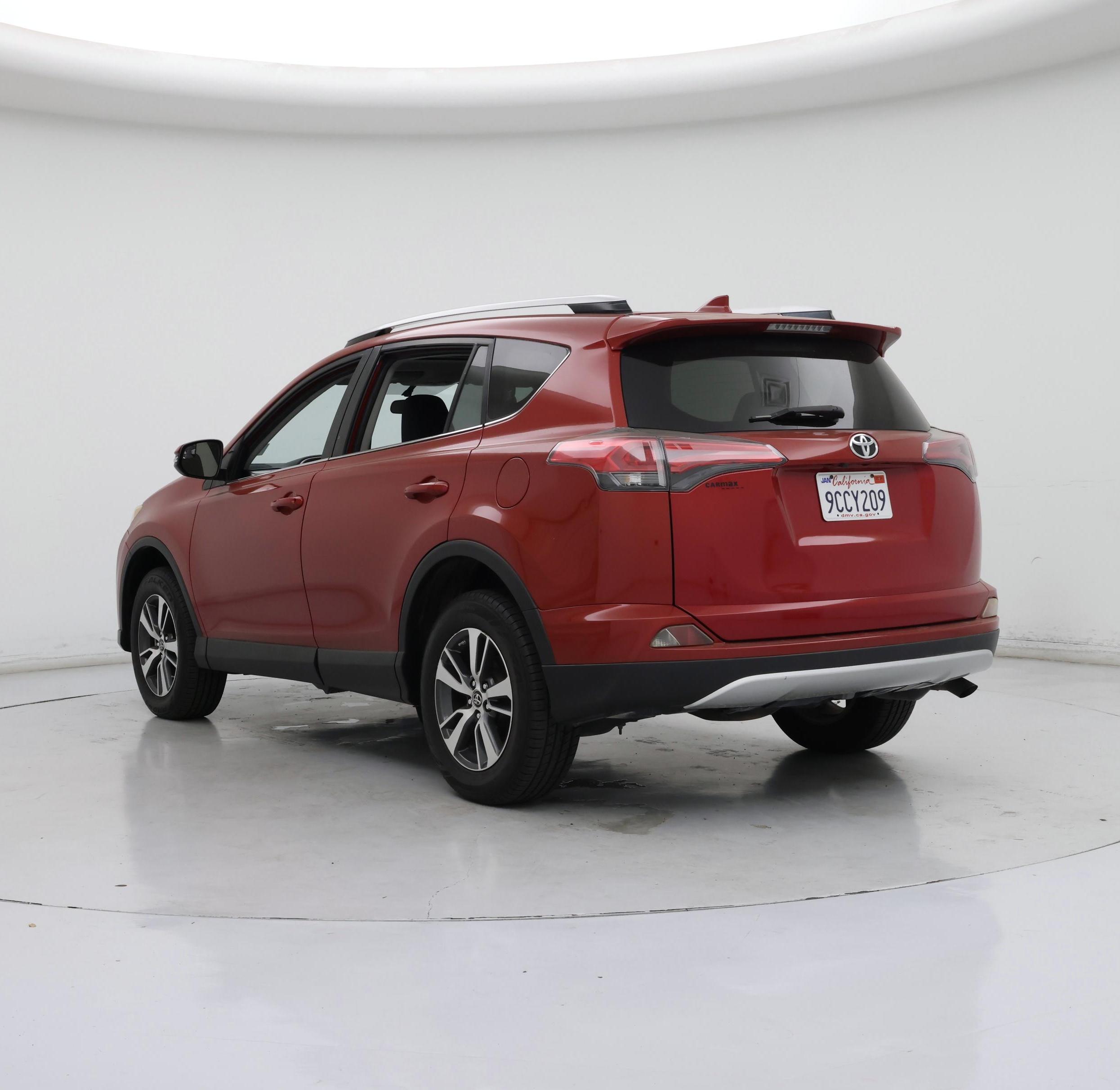 Thumbnail: 2016 Toyota RAV4 - 2