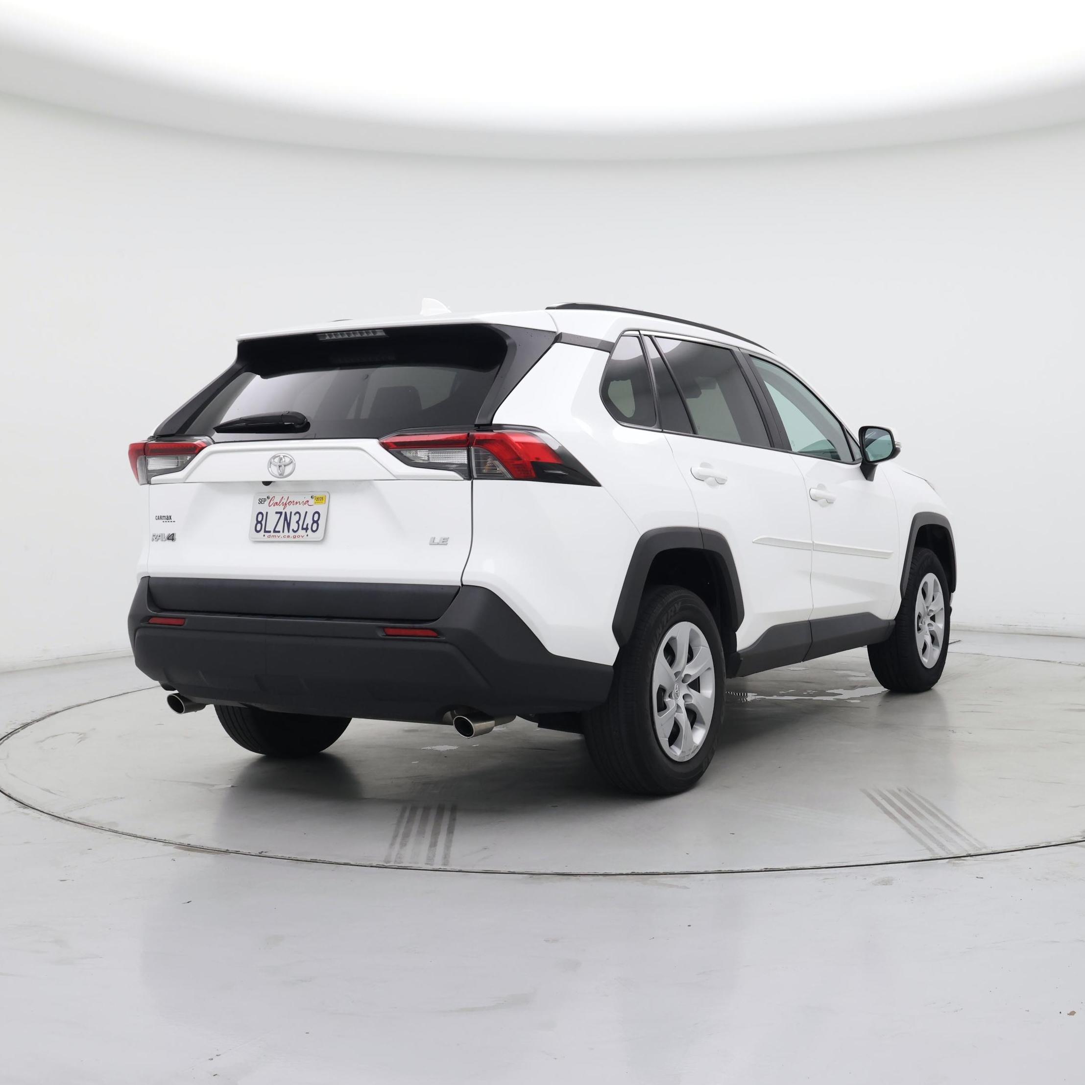 Thumbnail: 2019 Toyota RAV4 - 8