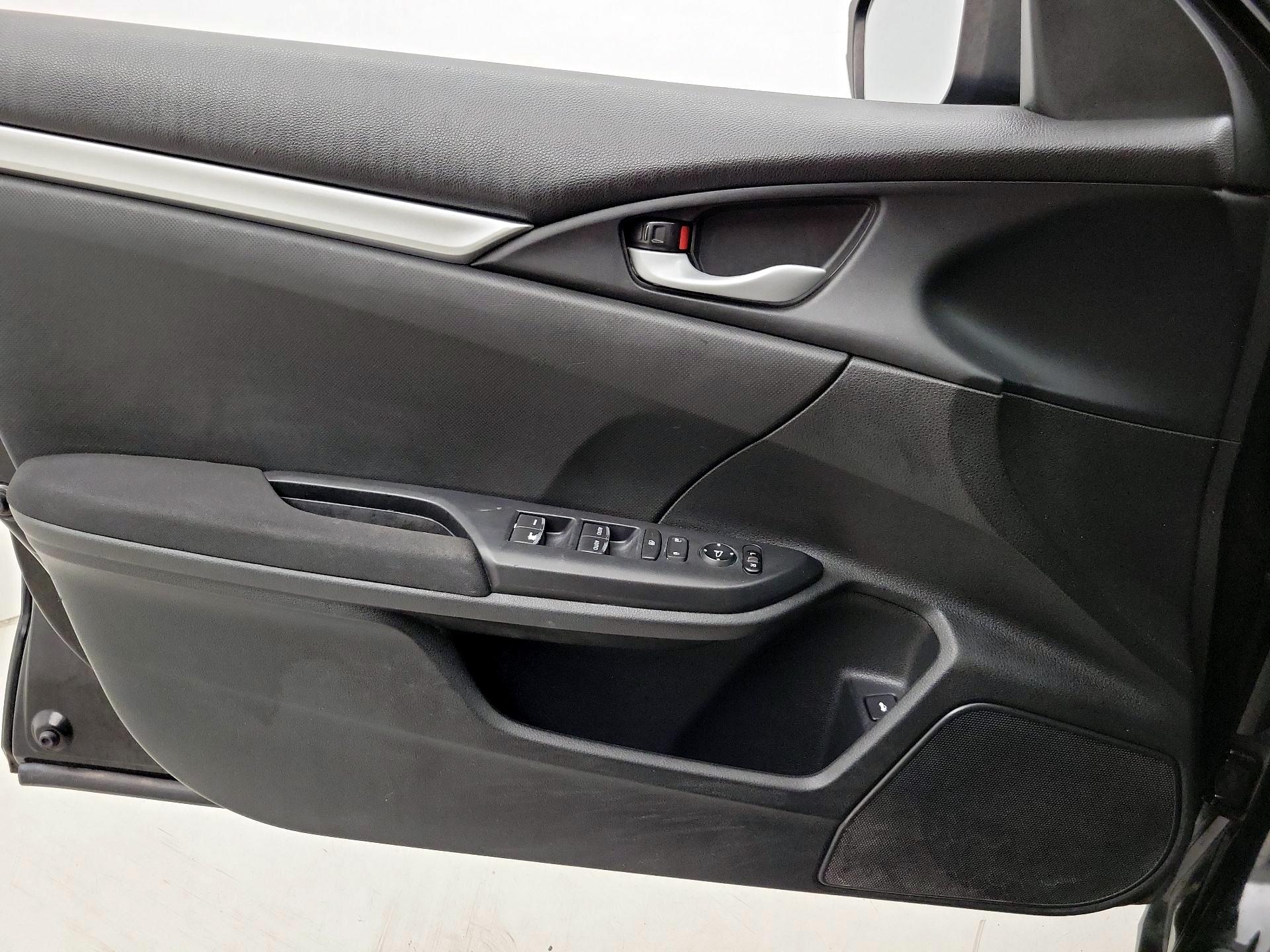 Thumbnail: 2018 Honda Civic - 12