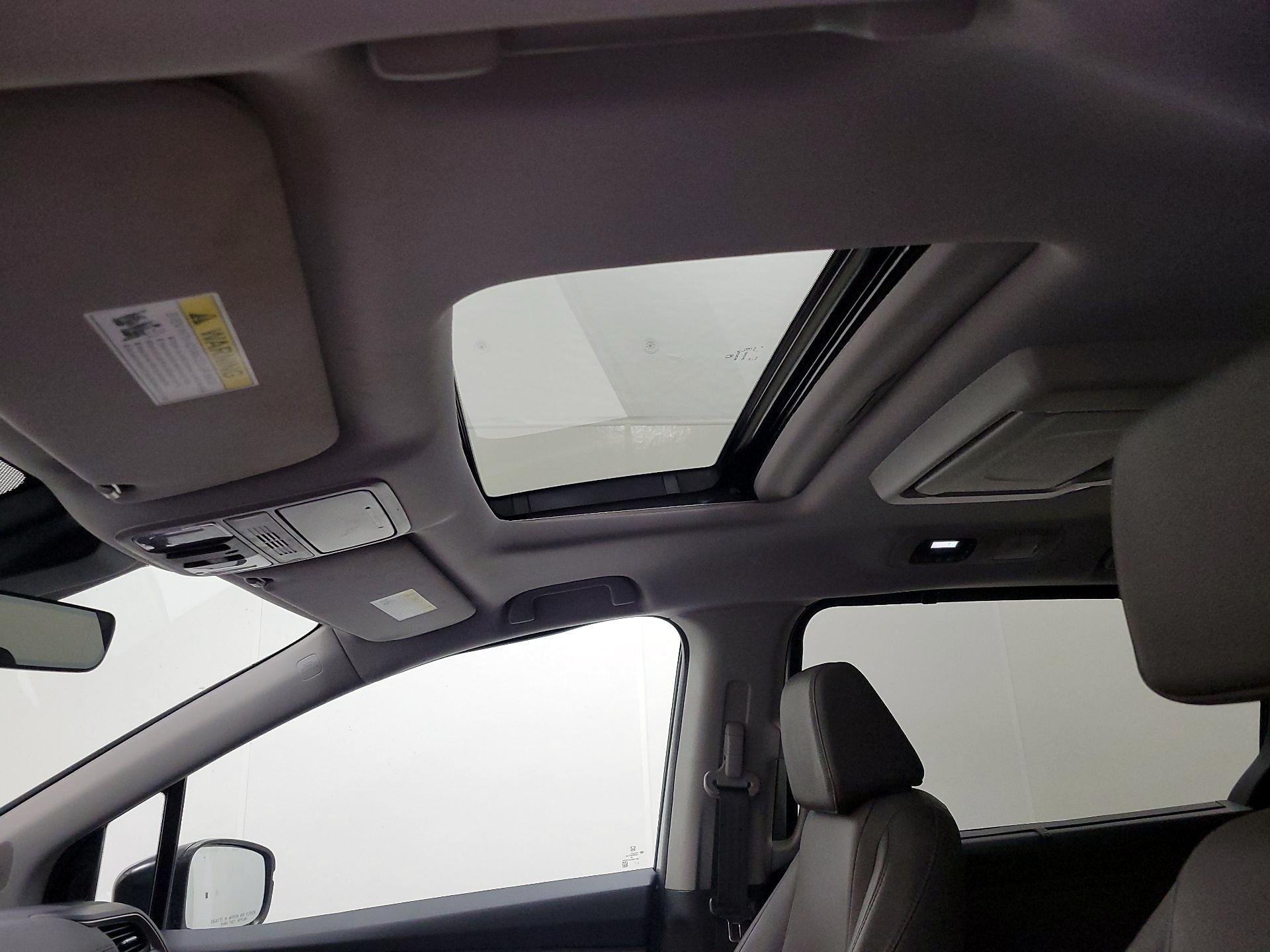 Thumbnail: 2020 Honda Odyssey - 19