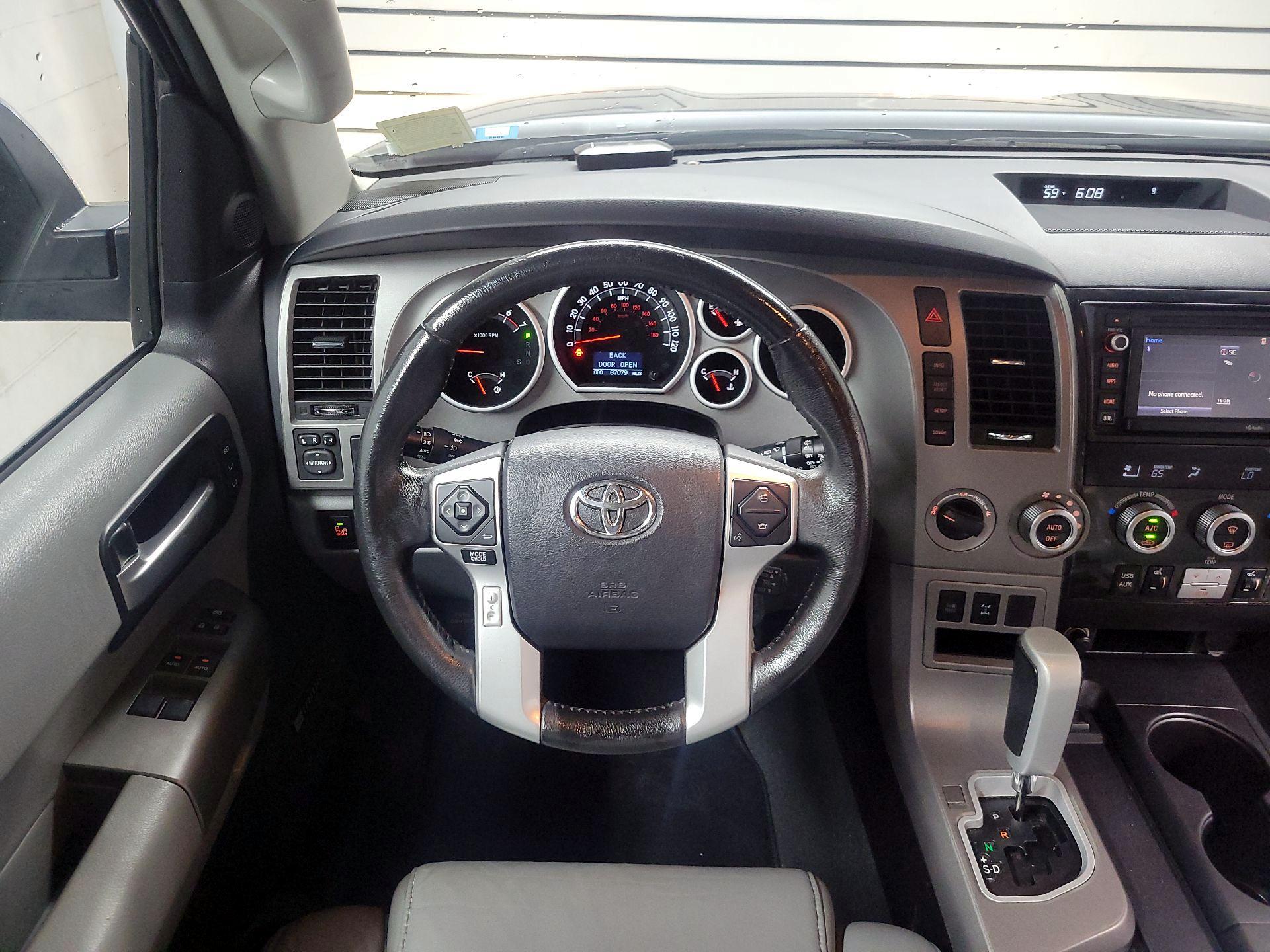Thumbnail: 2016 Toyota Sequoia - 10