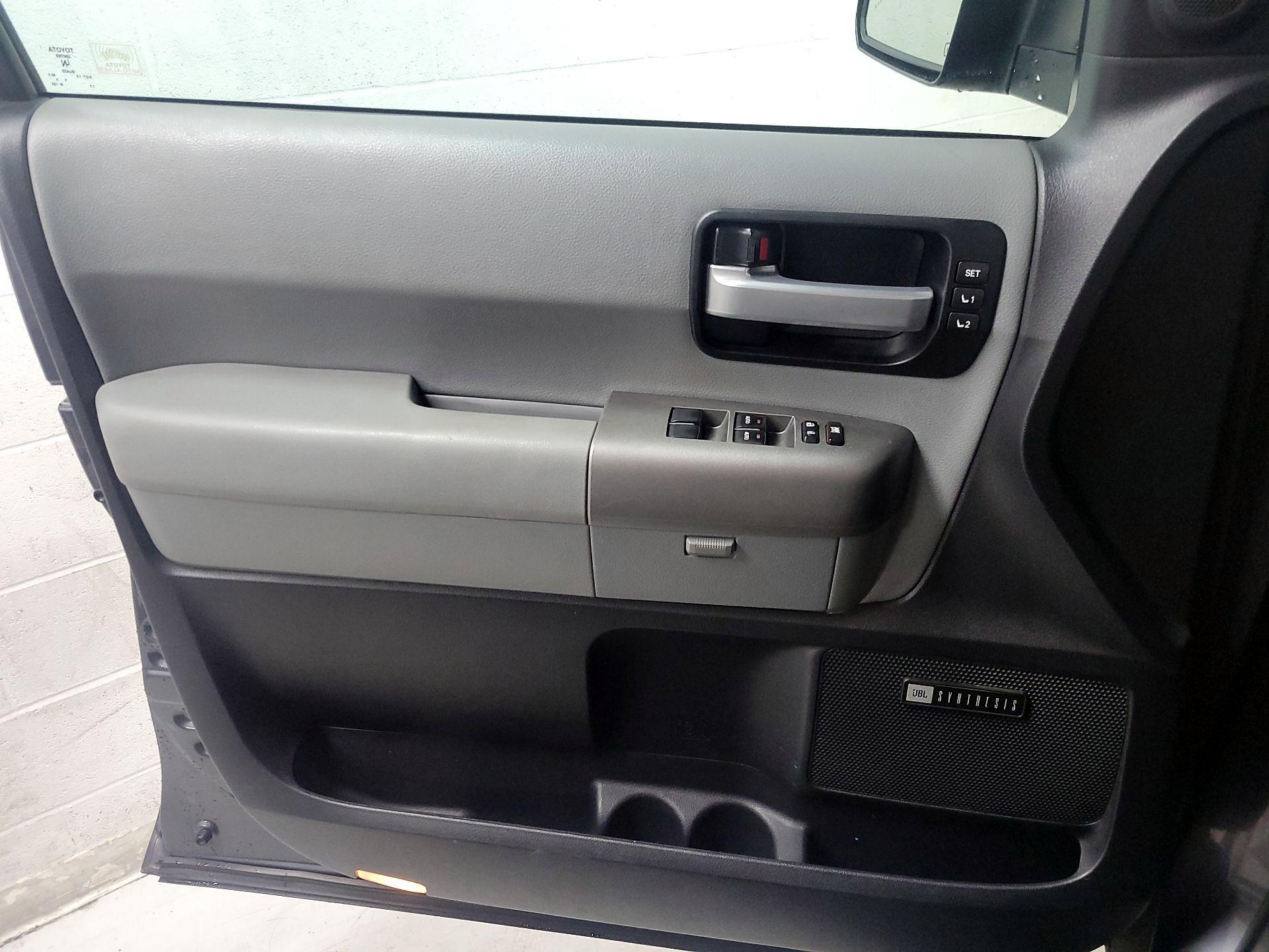Thumbnail: 2016 Toyota Sequoia - 12