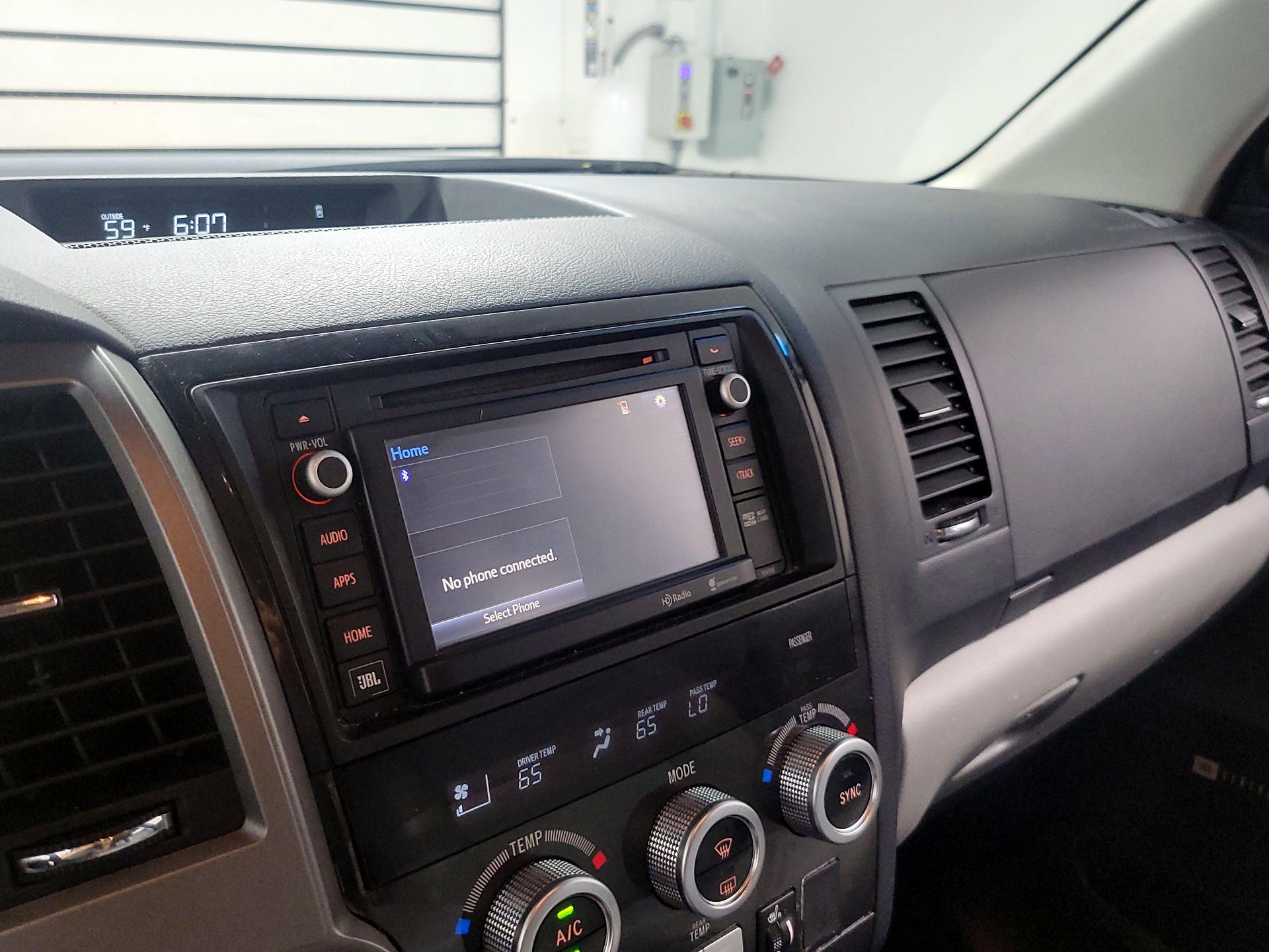 Thumbnail: 2016 Toyota Sequoia - 15