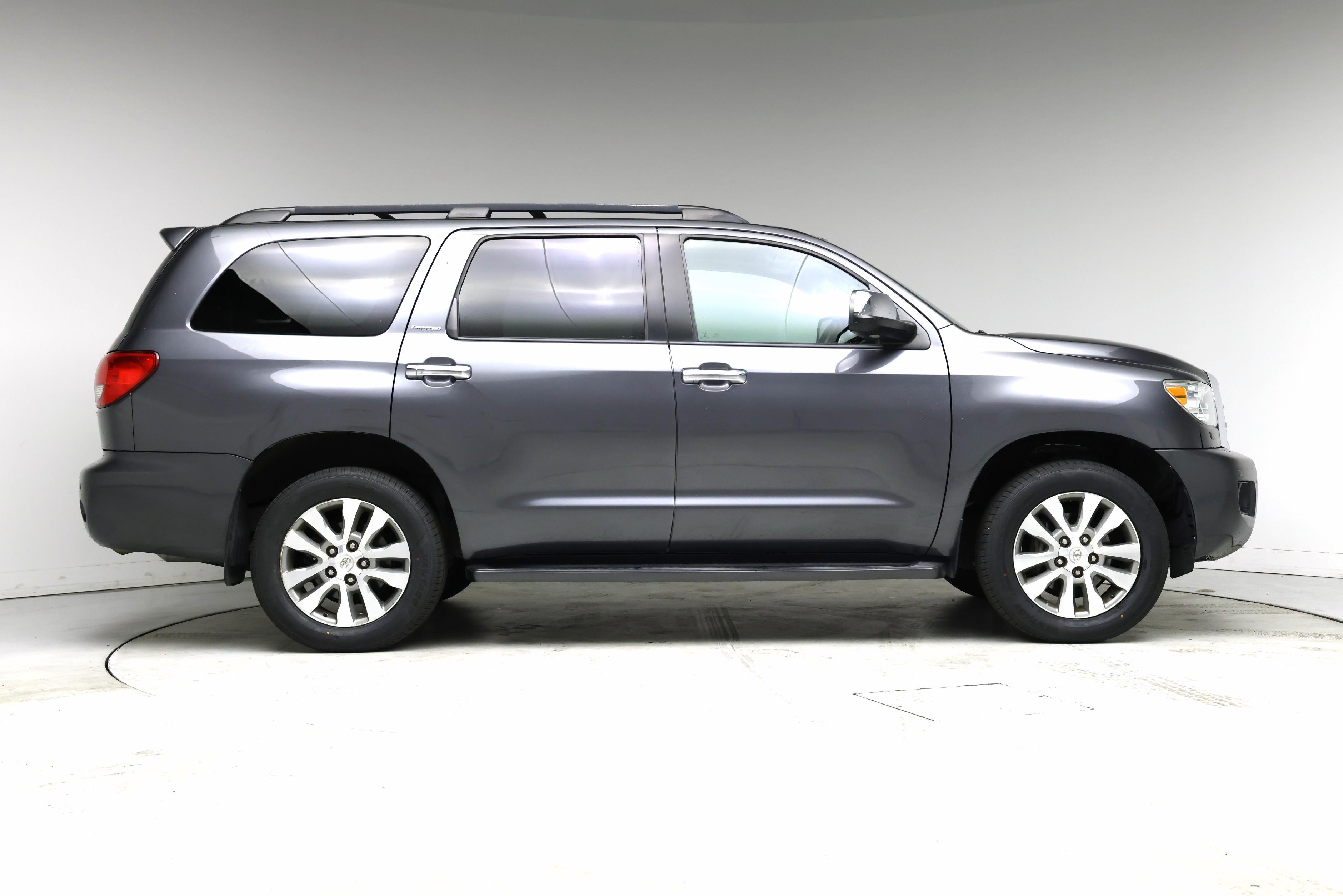 Thumbnail: 2016 Toyota Sequoia - 7