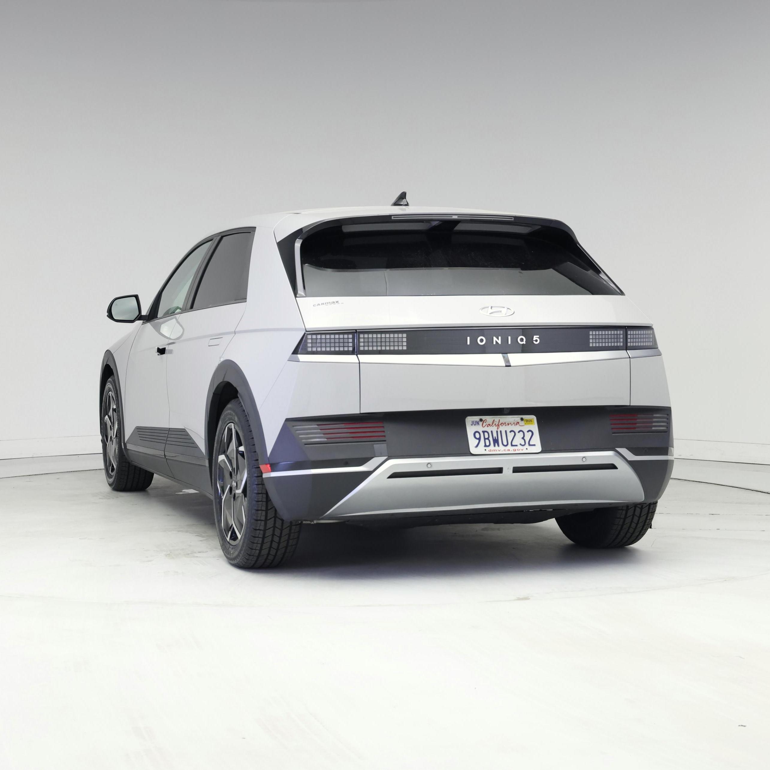 Thumbnail: 2022 Hyundai Ioniq 5 - 2