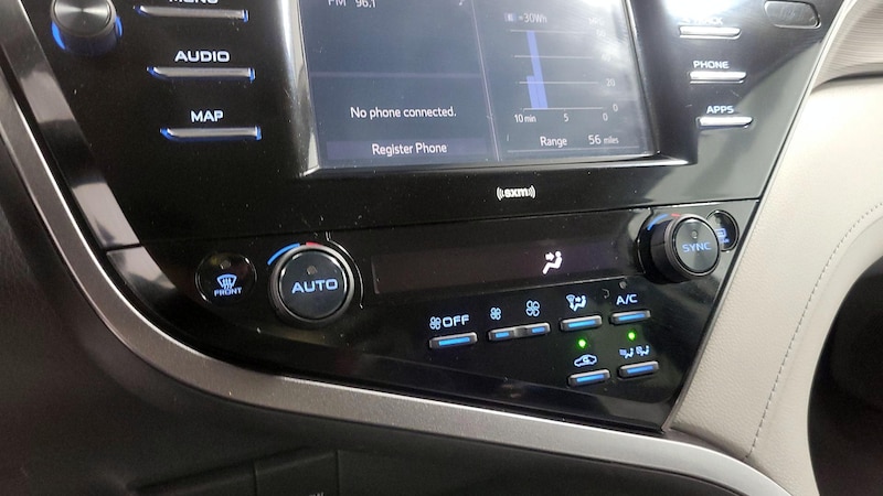 2020 Toyota Camry SE 15