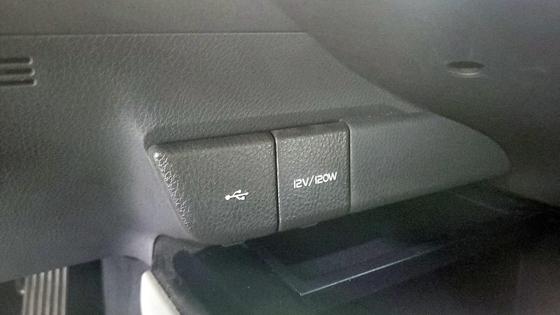 2020 Toyota Camry SE 17