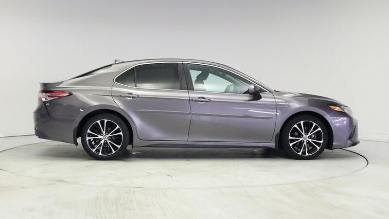 2020 Toyota Camry SE 7