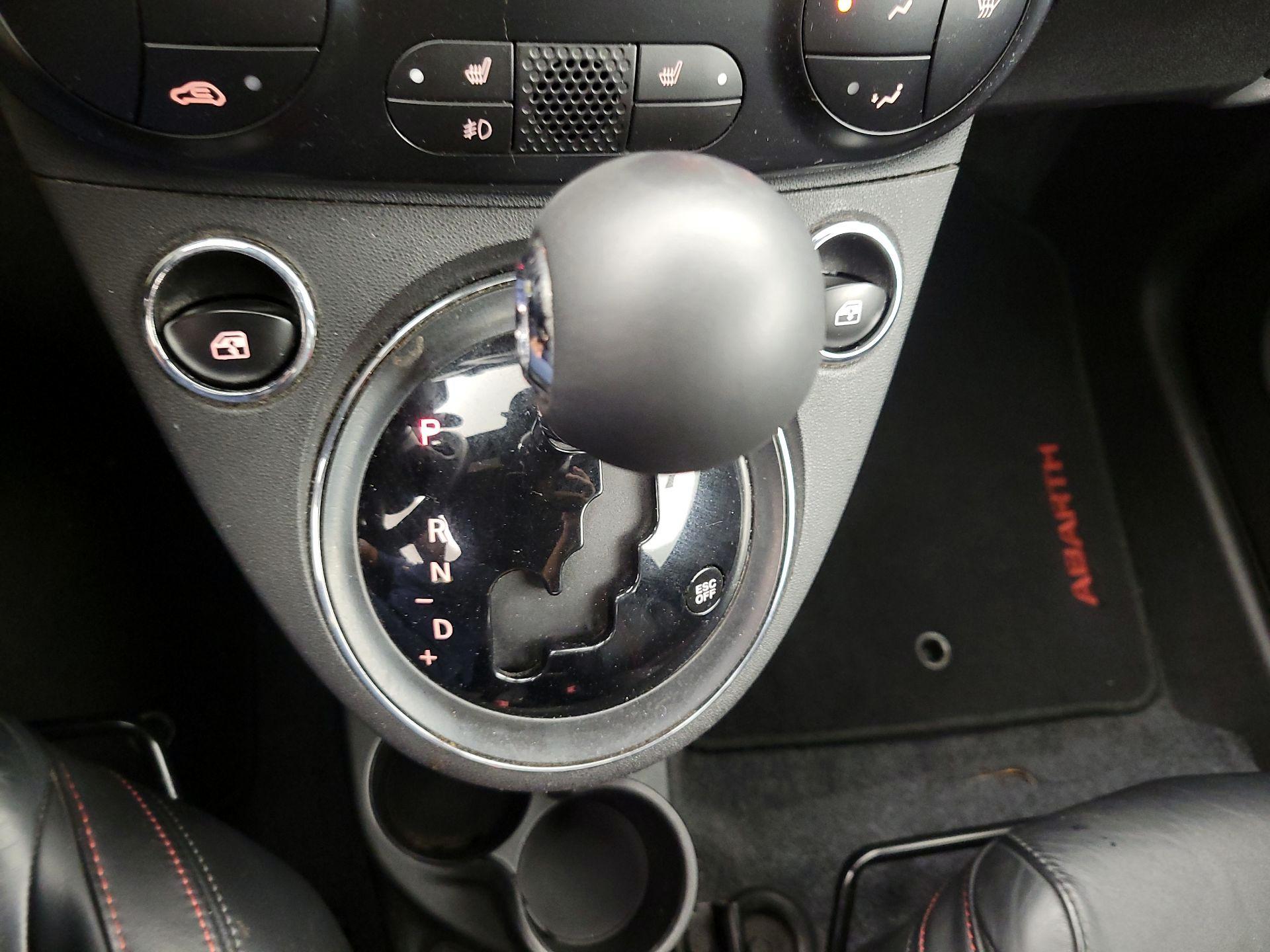 Thumbnail: 2015 Fiat 500 - 15