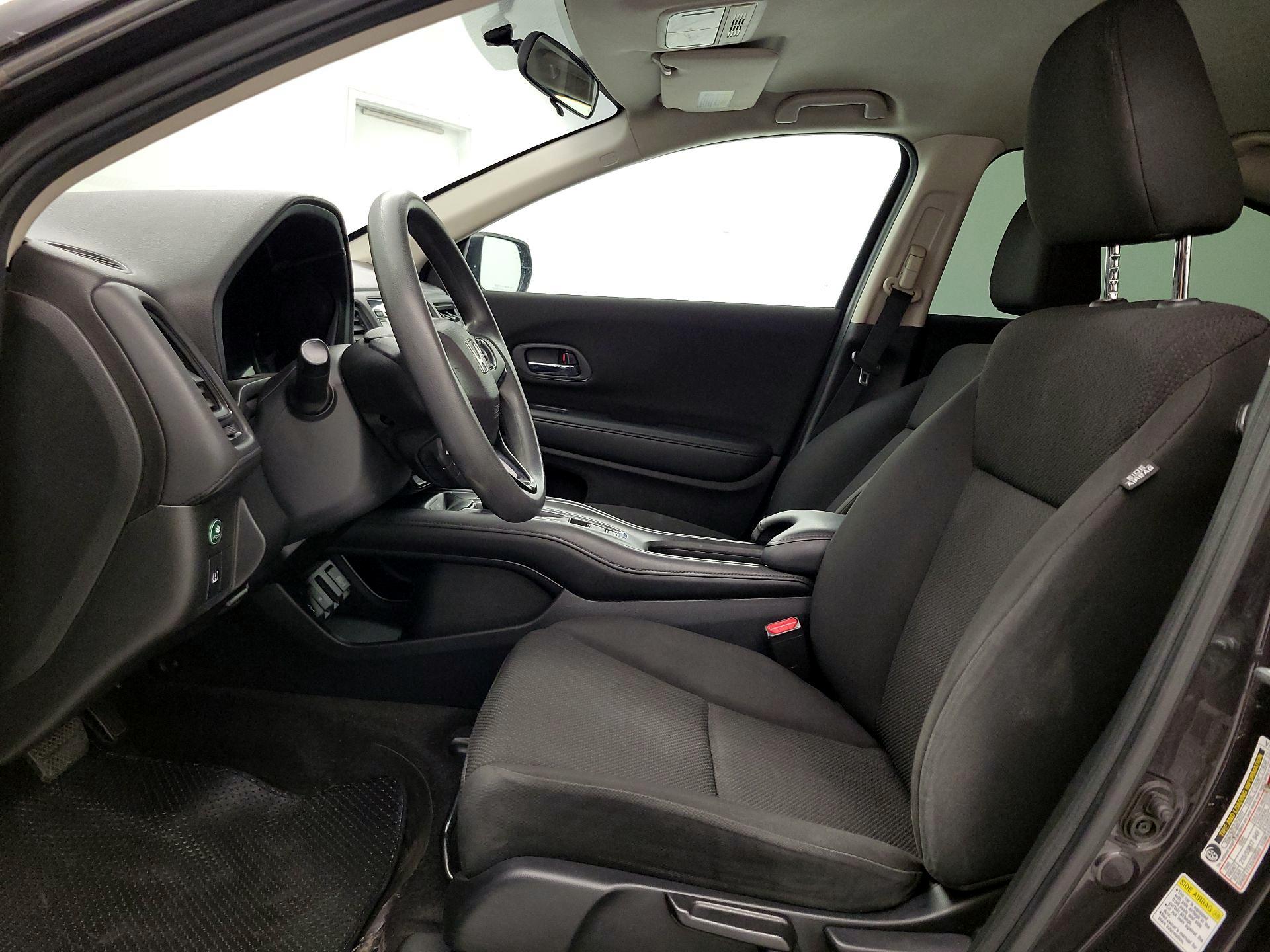 Thumbnail: 2016 Honda HR-V - 11
