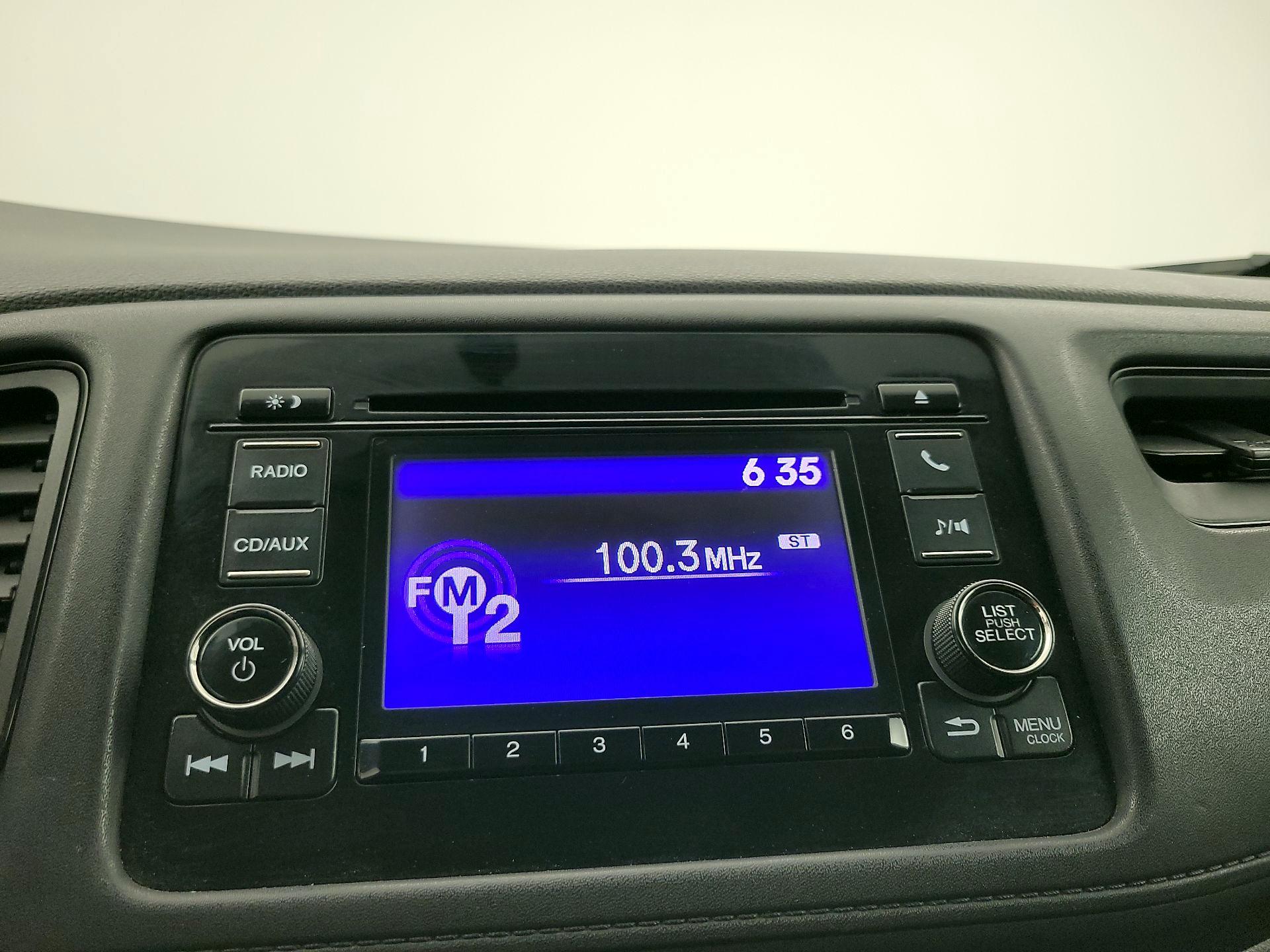 Thumbnail: 2016 Honda HR-V - 15