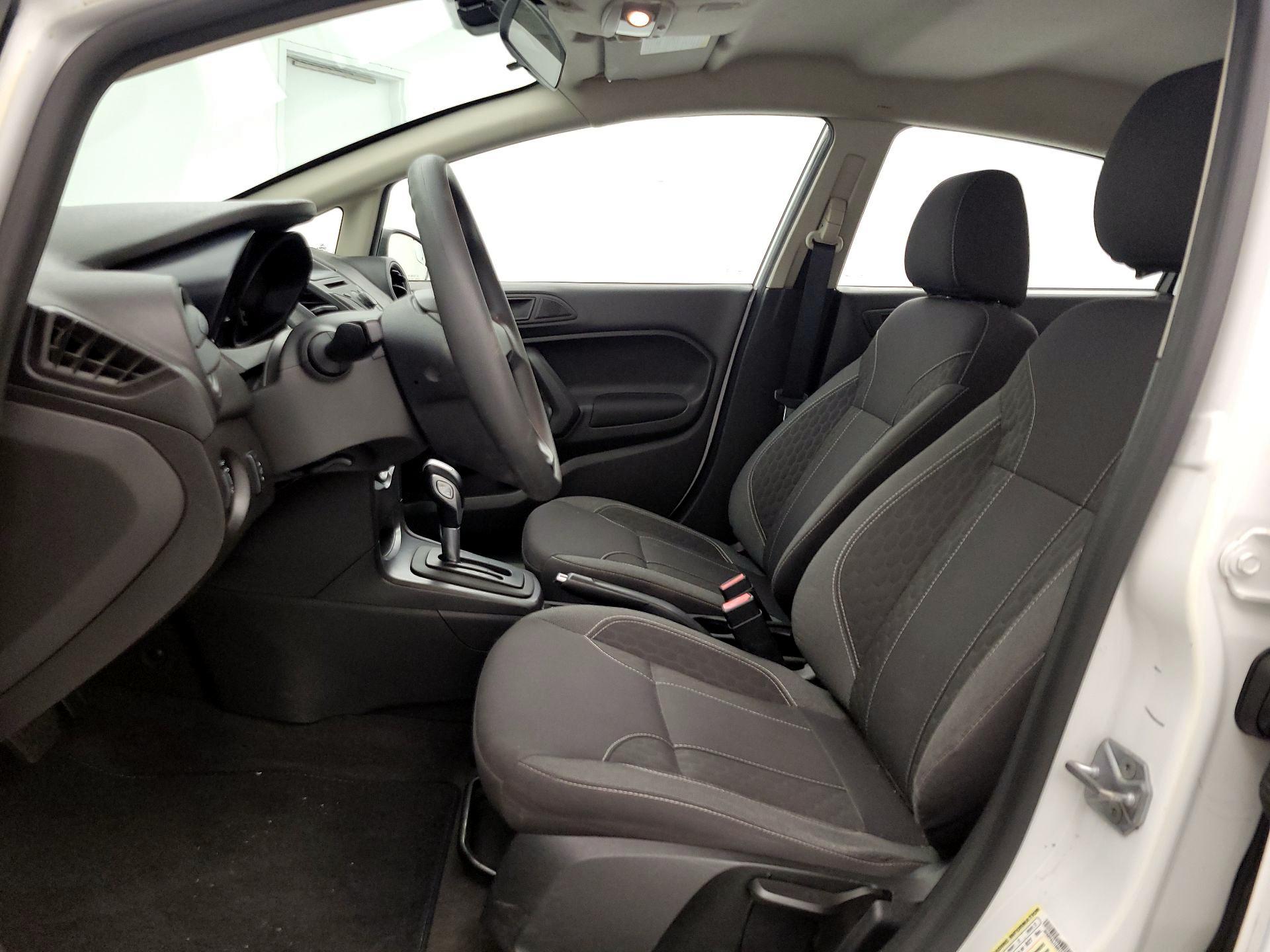 Thumbnail: 2014 Ford Fiesta - 11