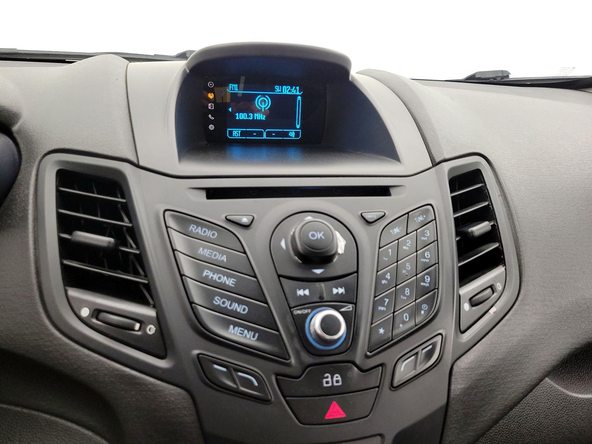 Thumbnail: 2014 Ford Fiesta - 14