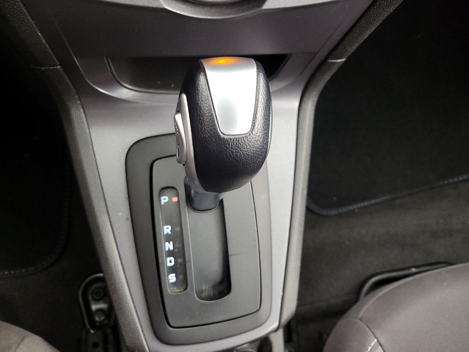 Thumbnail: 2014 Ford Fiesta - 16