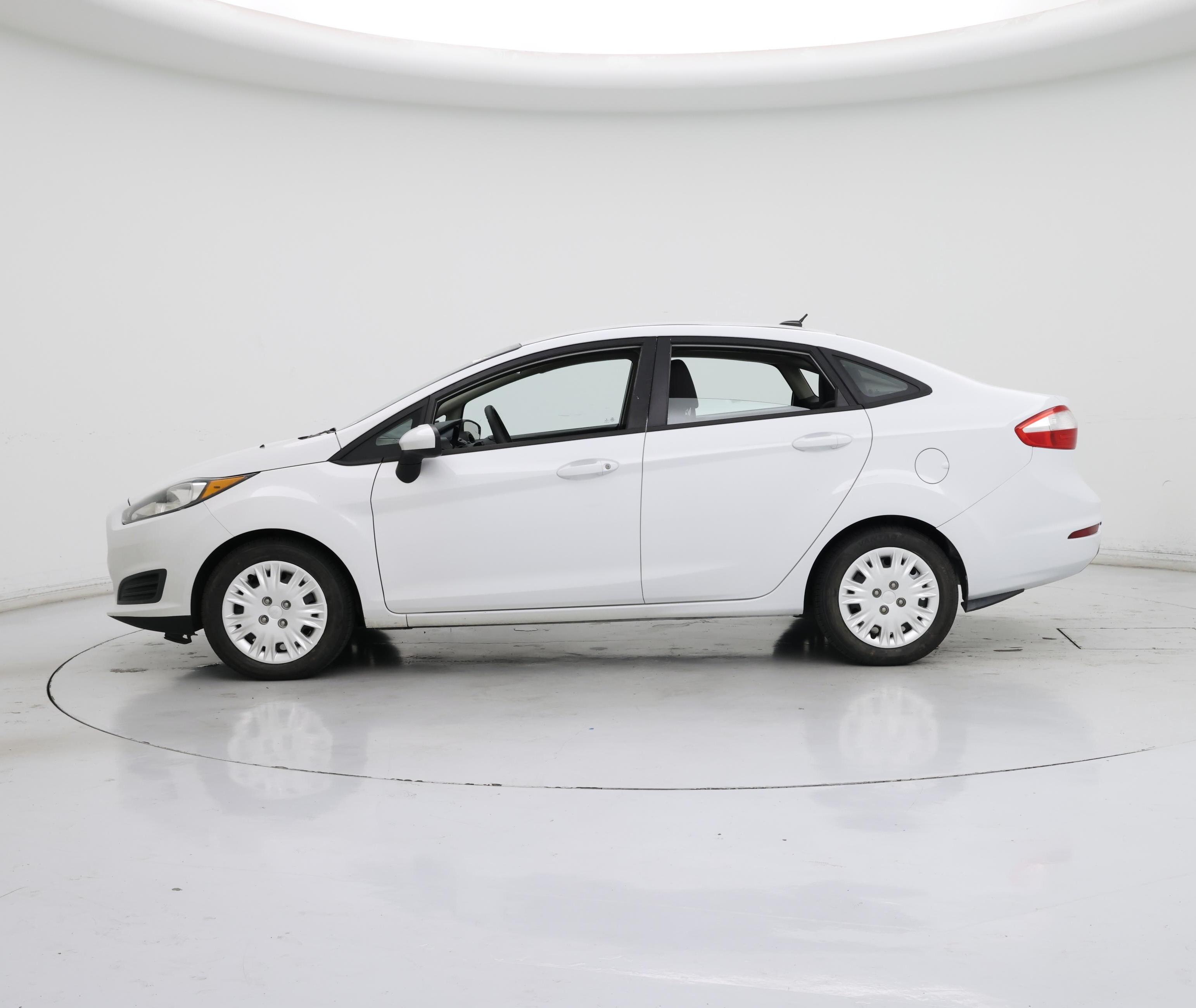 Thumbnail: 2014 Ford Fiesta - 3