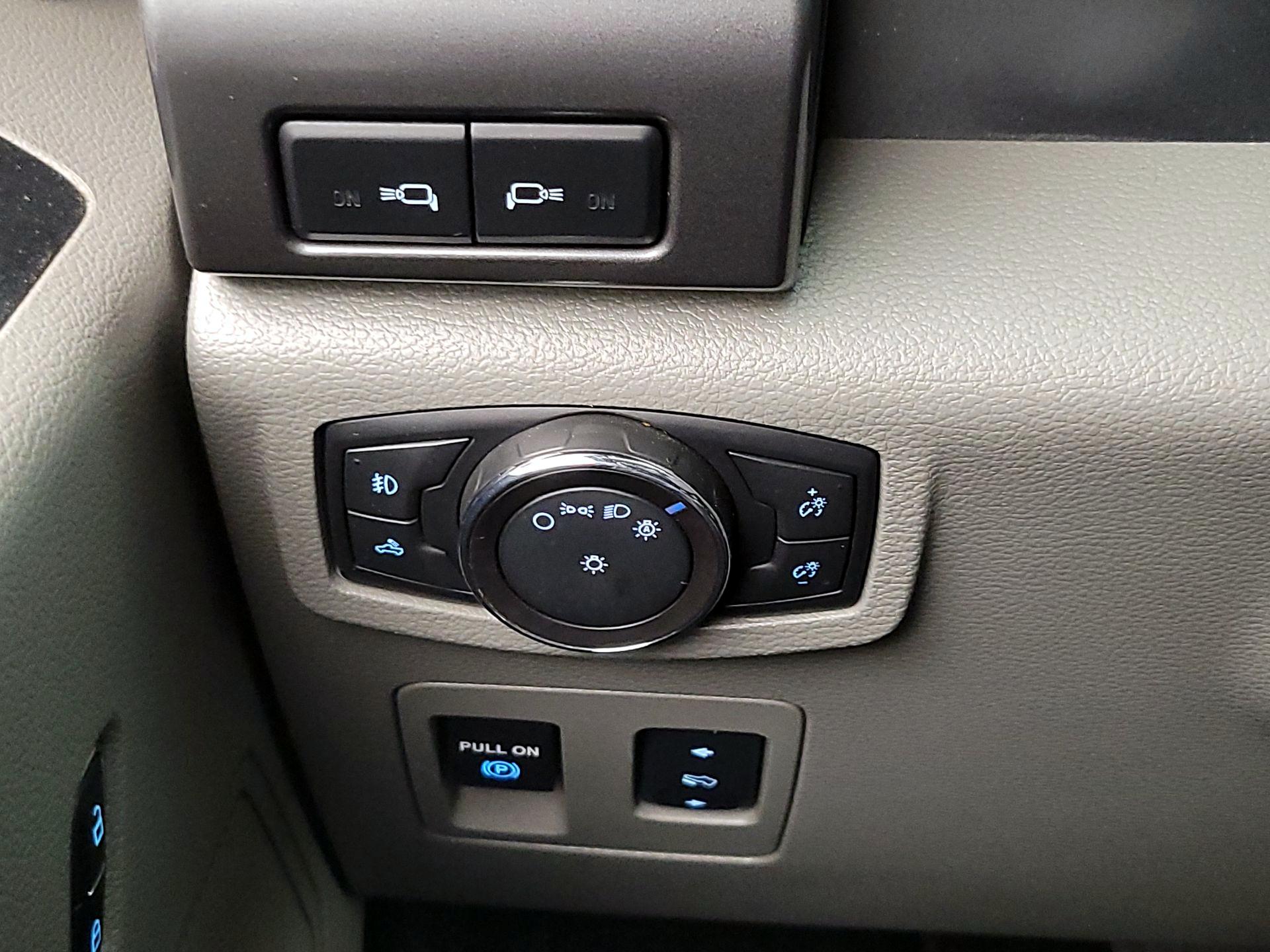 Thumbnail: 2018 Ford F-150 - 13