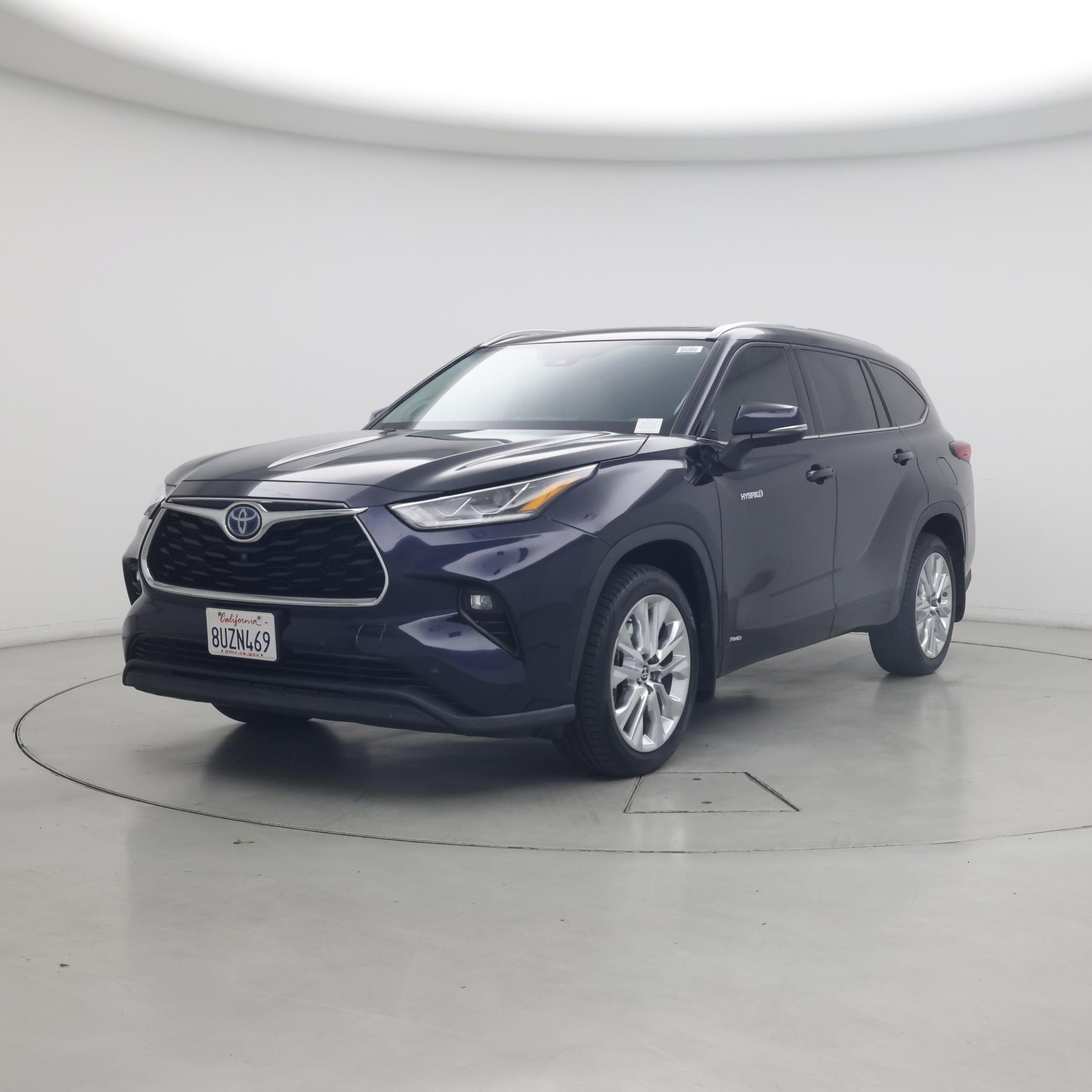 Thumbnail: 2021 Toyota Highlander - 4