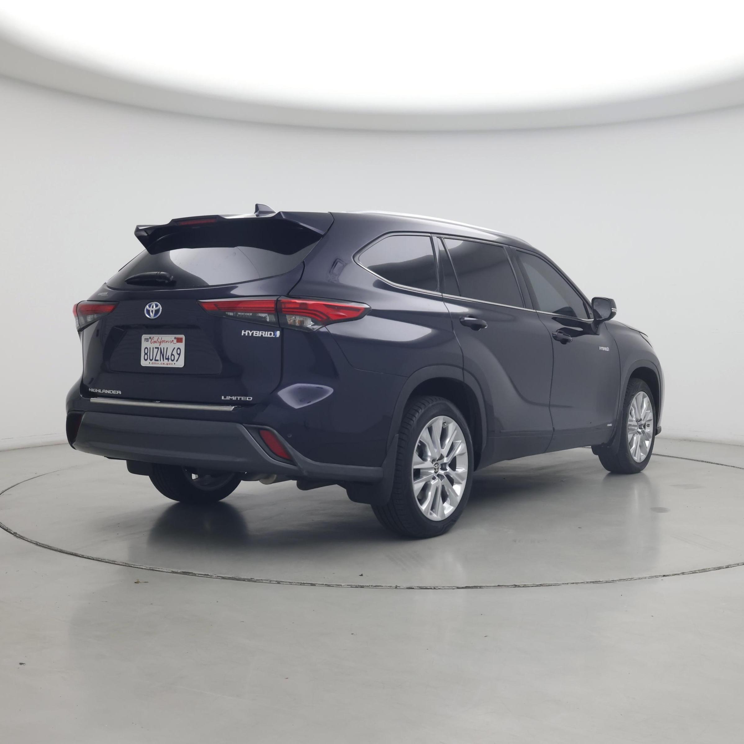 Thumbnail: 2021 Toyota Highlander - 8