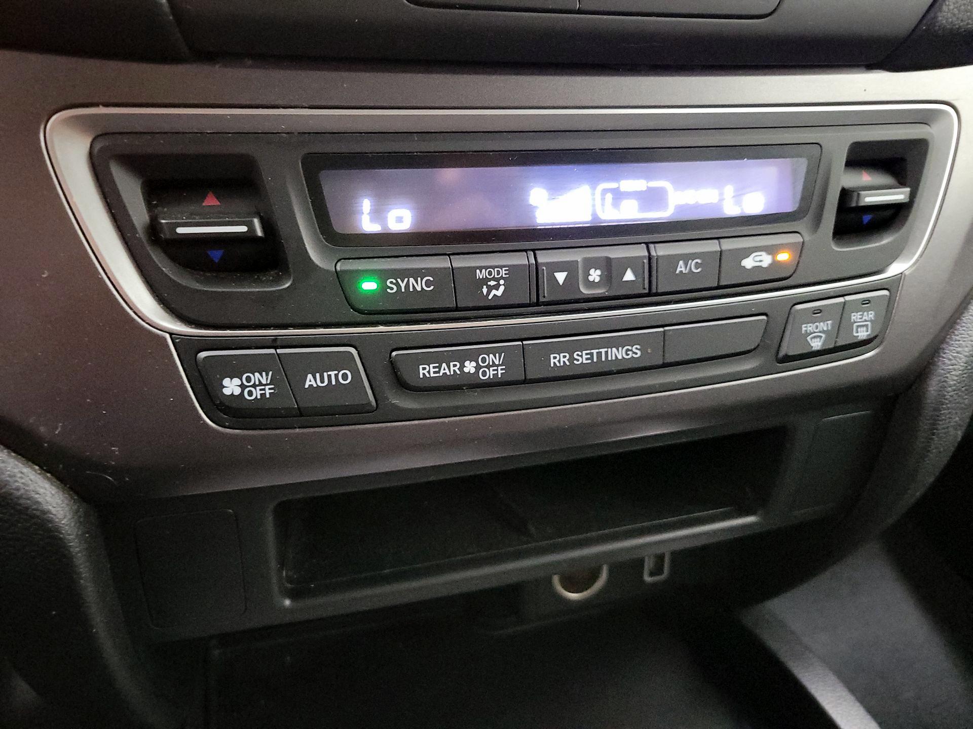 Thumbnail: 2019 Honda Ridgeline - 16
