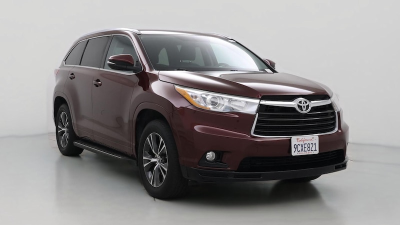 2016 Toyota Highlander XLE Hero Image