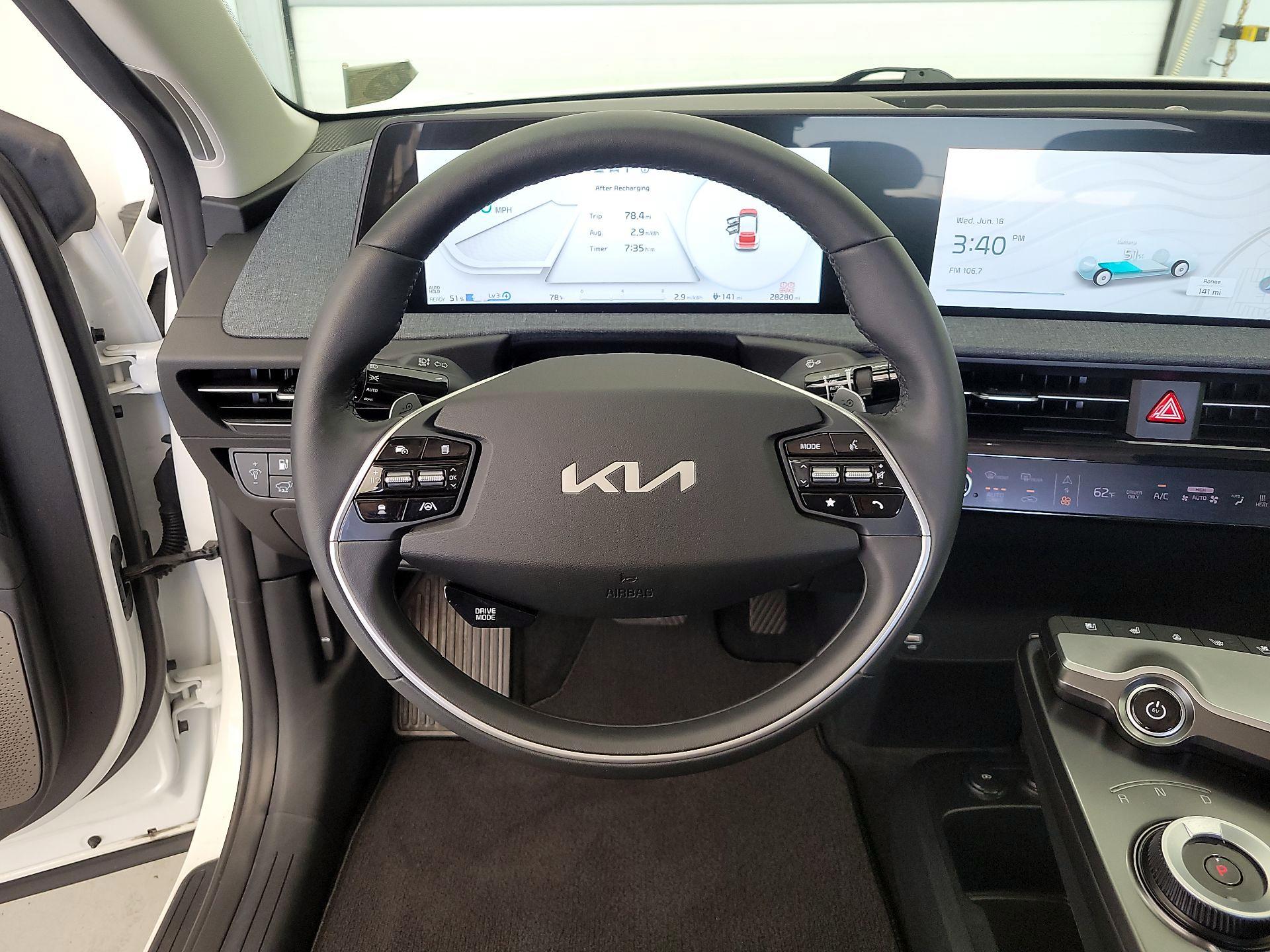 Thumbnail: 2023 Kia EV6 - 10