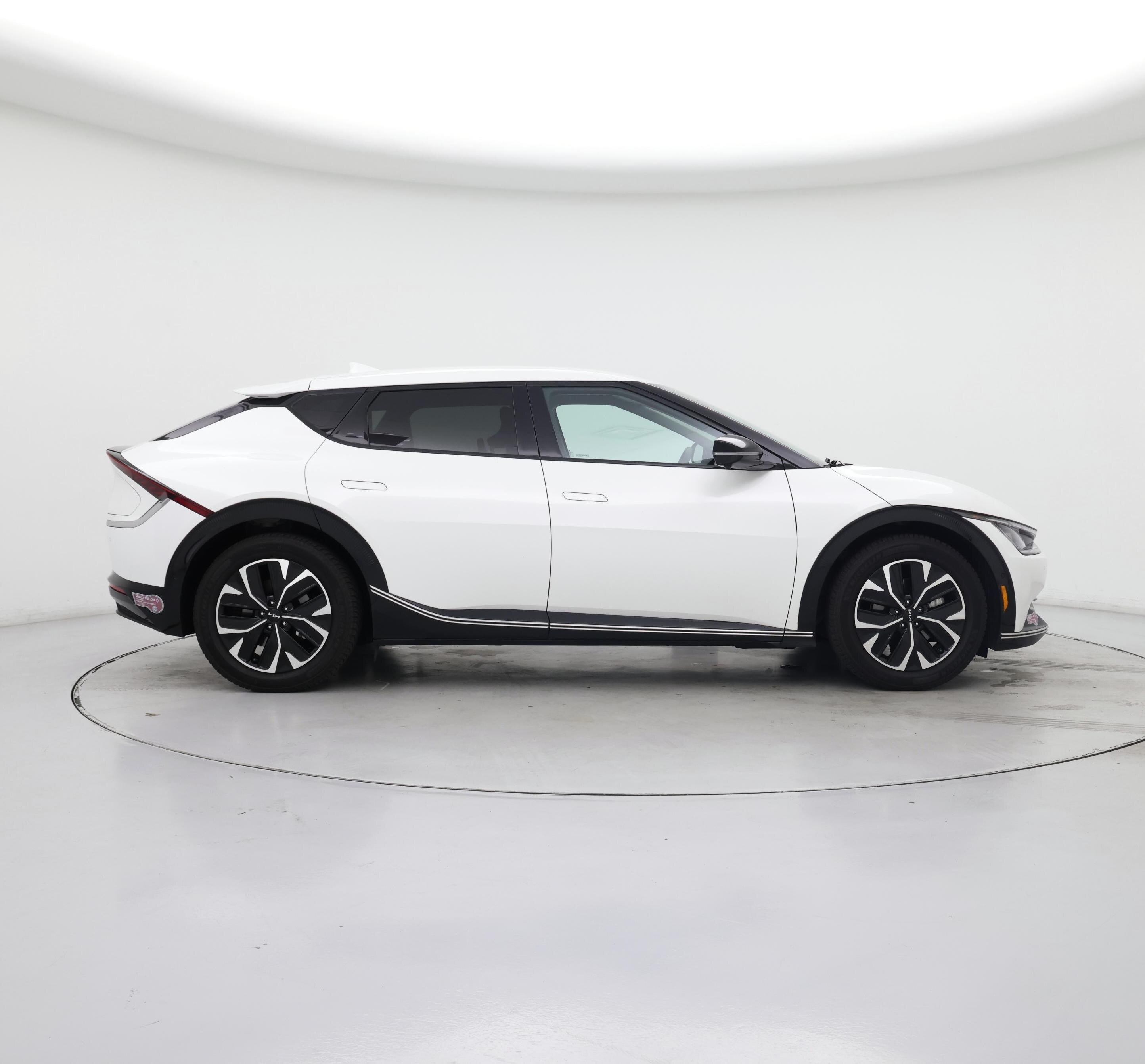 Thumbnail: 2023 Kia EV6 - 7