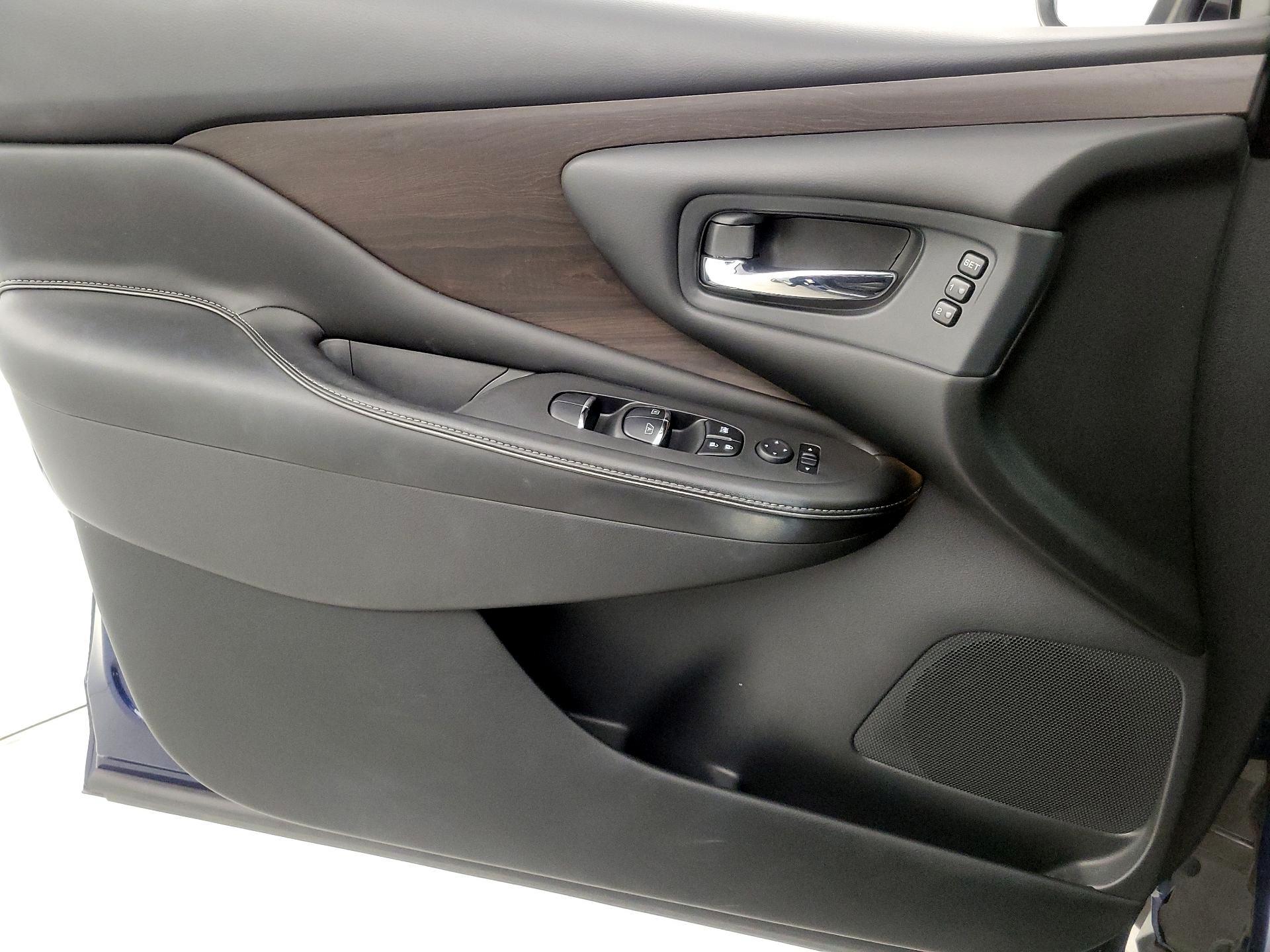 Thumbnail: 2019 Nissan Murano - 12