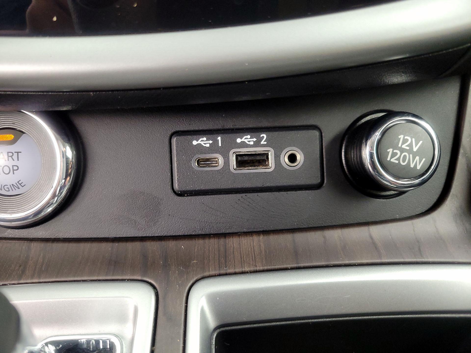 Thumbnail: 2019 Nissan Murano - 19