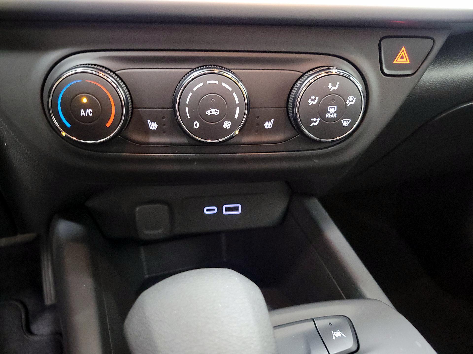 Thumbnail: 2024 Chevrolet Trax - 16